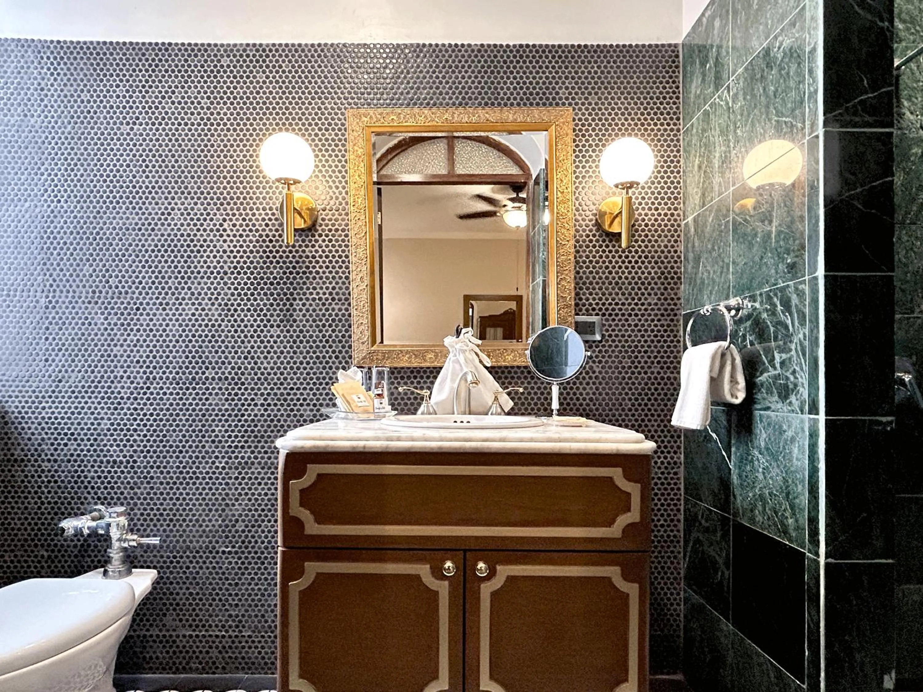 Deluxe King Studio in Casa Lucia Hotel Boutique