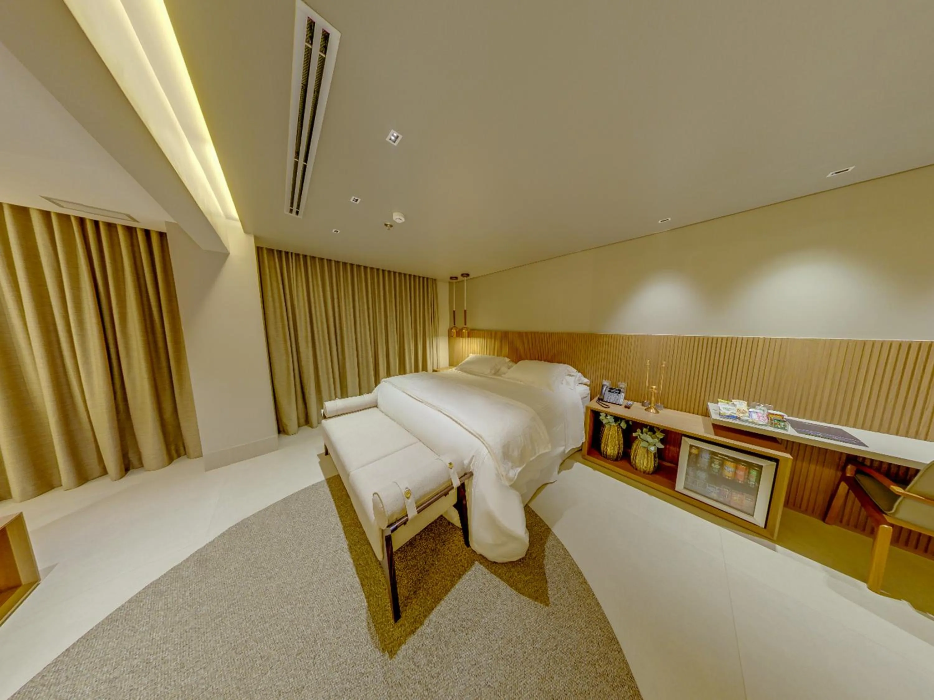 Deluxe Queen Suite in Amazon Taiamã Hotel