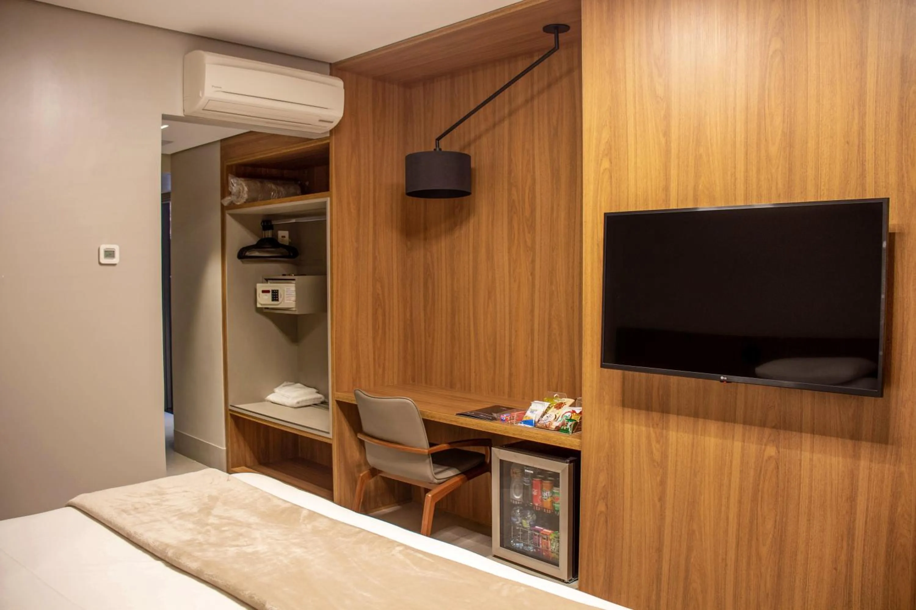 Master Double Room - single occupancy in Amazon Taiamã Hotel