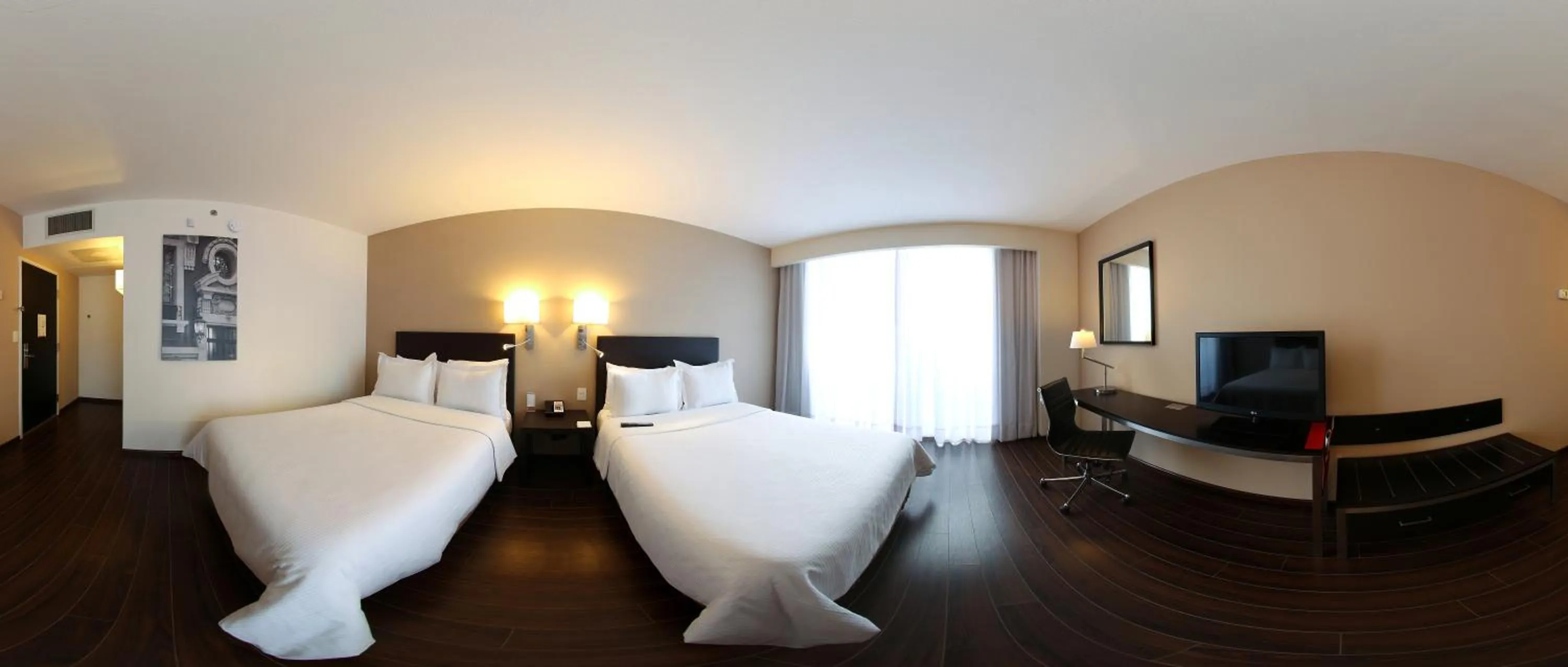 Double Room with Two Double Beds in Fiesta Inn Perinorte