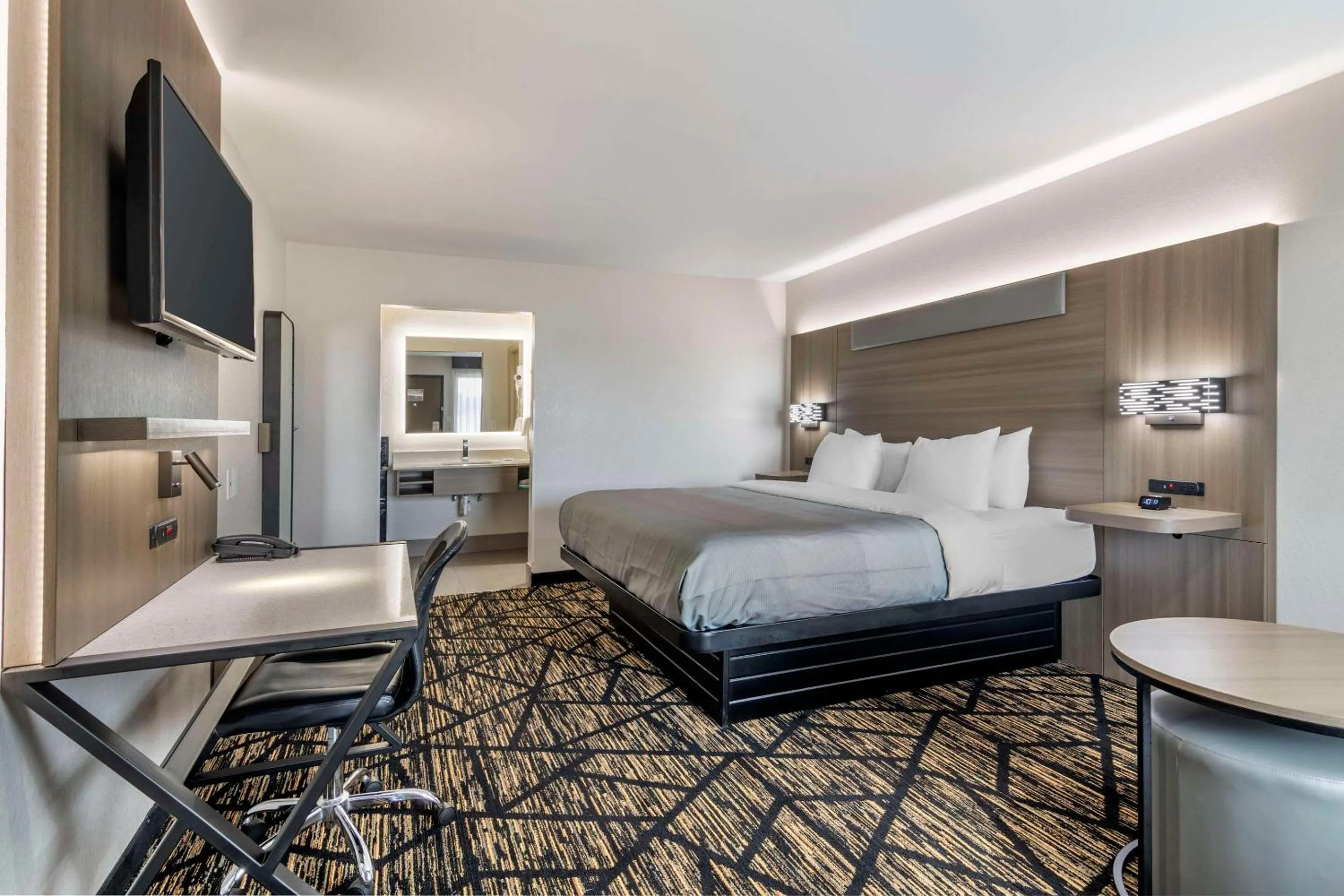 Standard King Room in Quality Inn & Suites Athens University Area