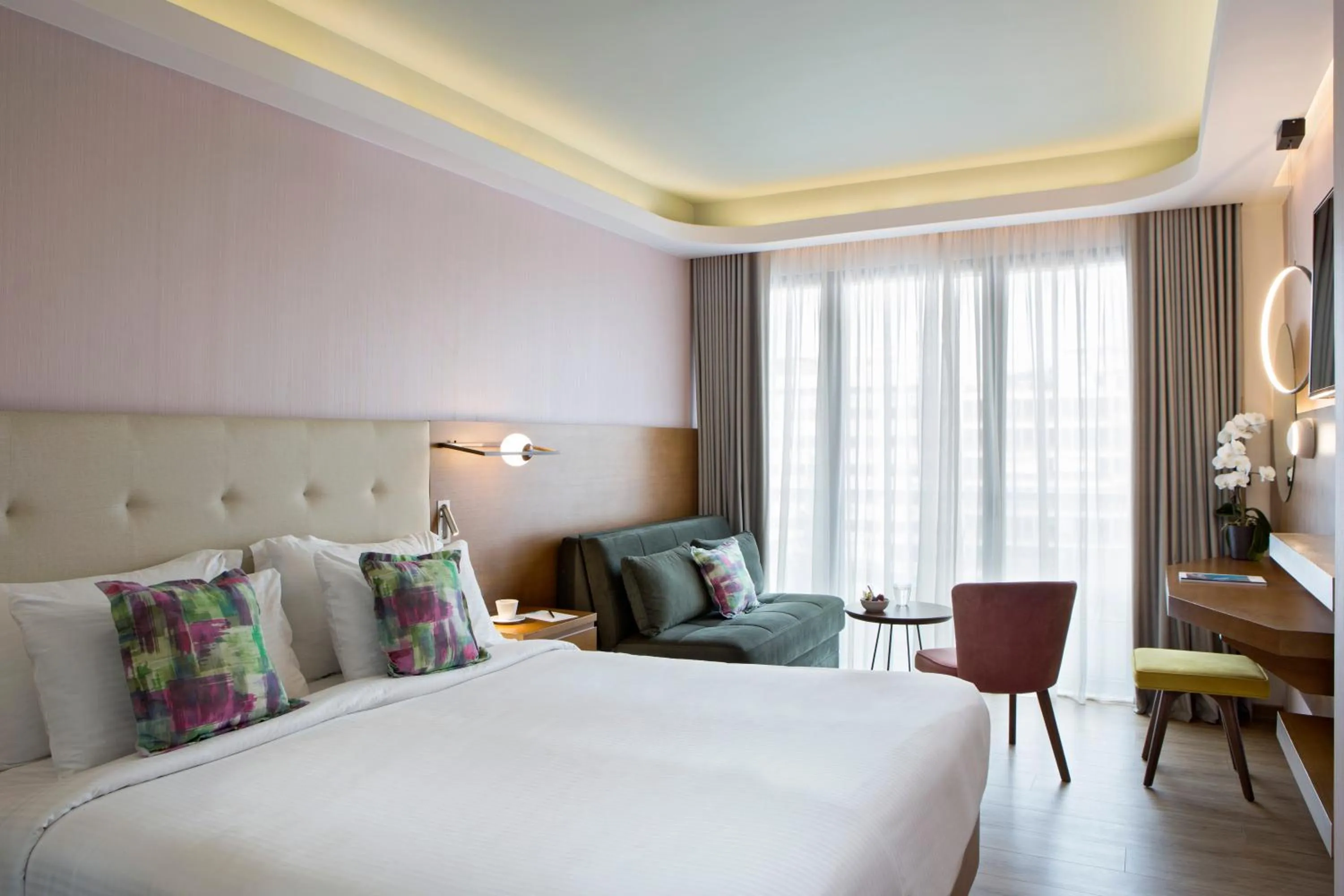 Executive Twin Room with City View - Non-Smoking in Zeus Essence Wyndham Athens Residence