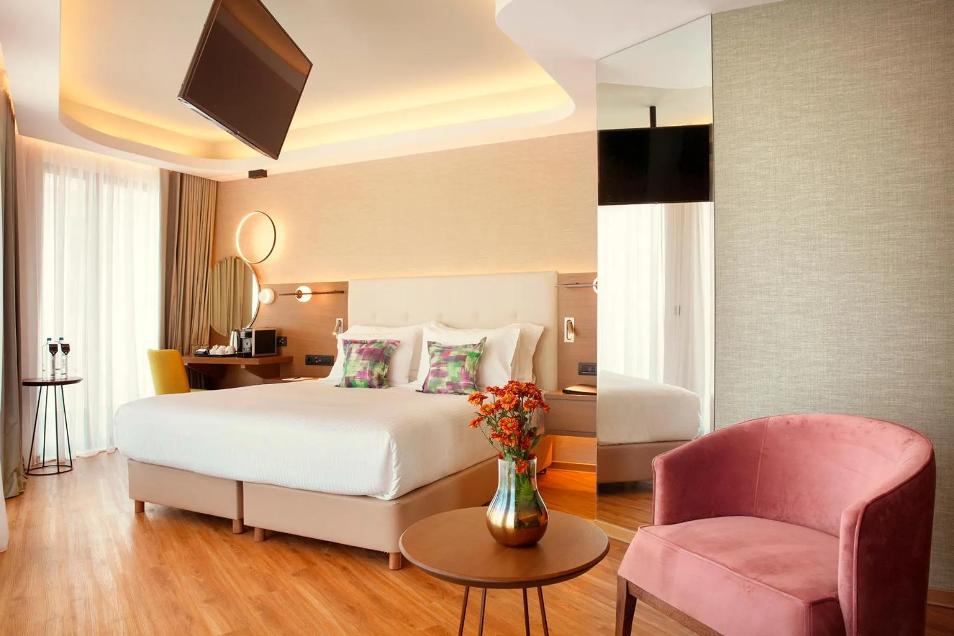 Junior Suite with City View in Zeus Essence Wyndham Athens Residence