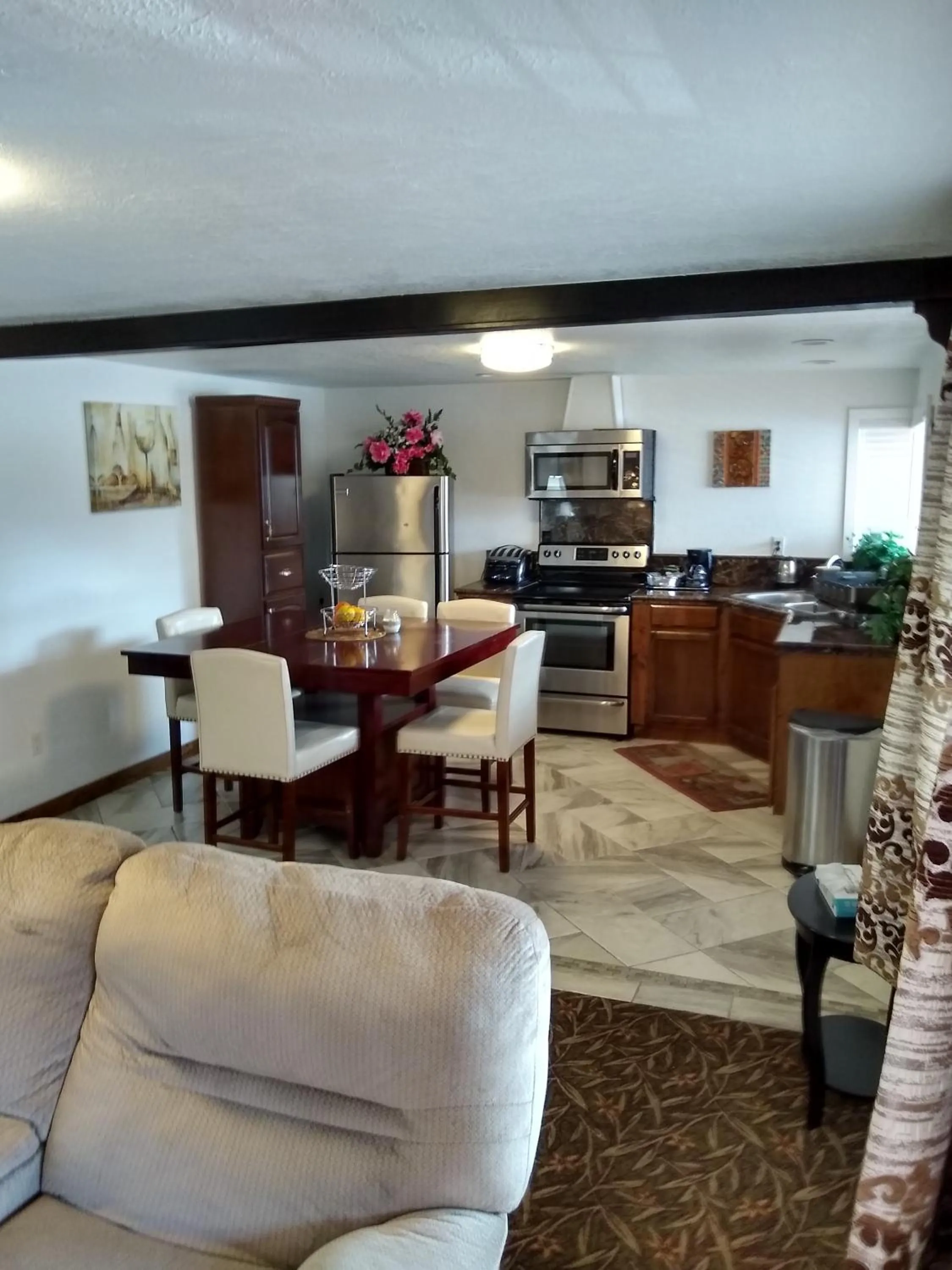 Family Suite in Holiday Motel Bend