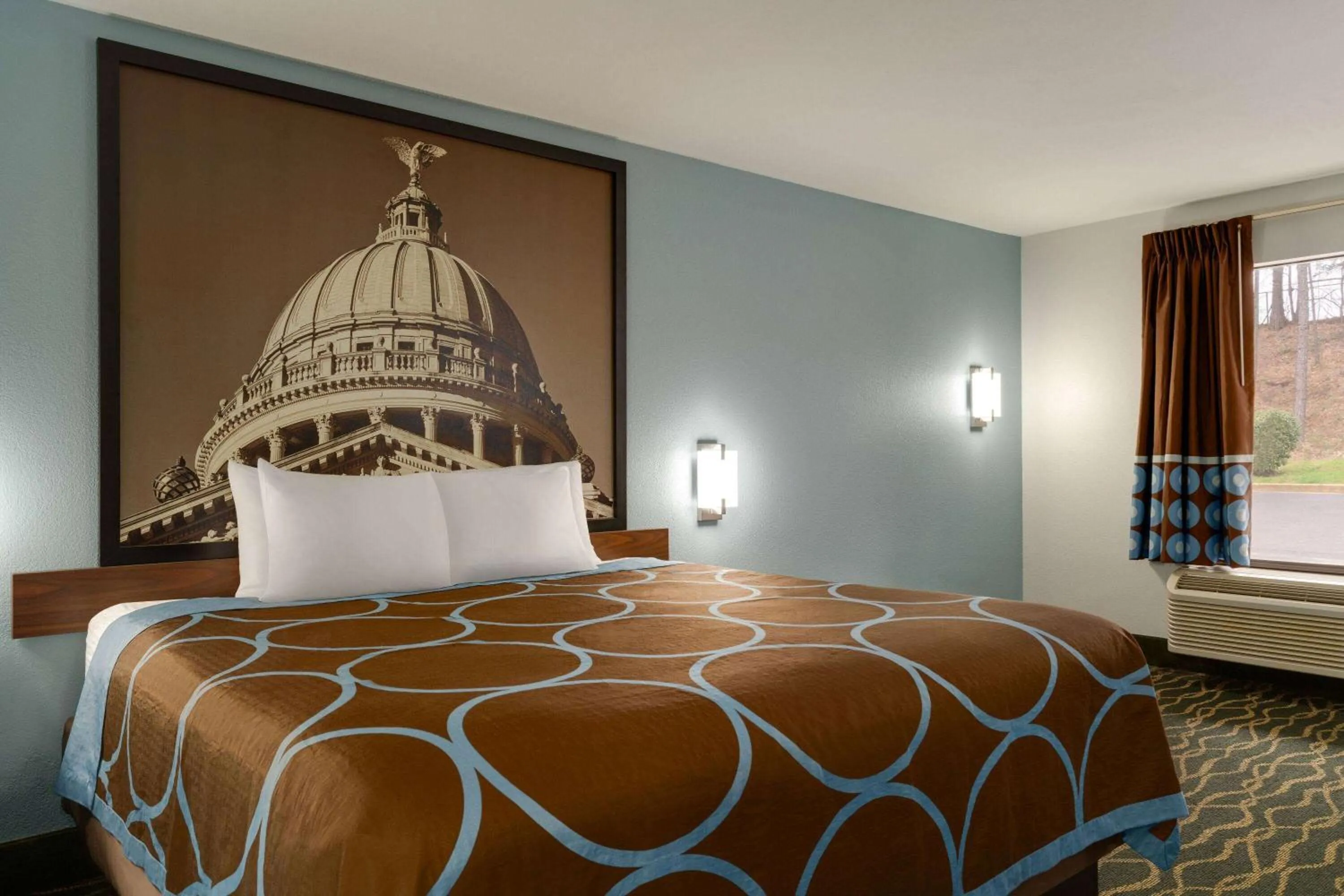 King Room - Mobility Access/Smoking in Super 8 by Wyndham Pearl/Jackson/East