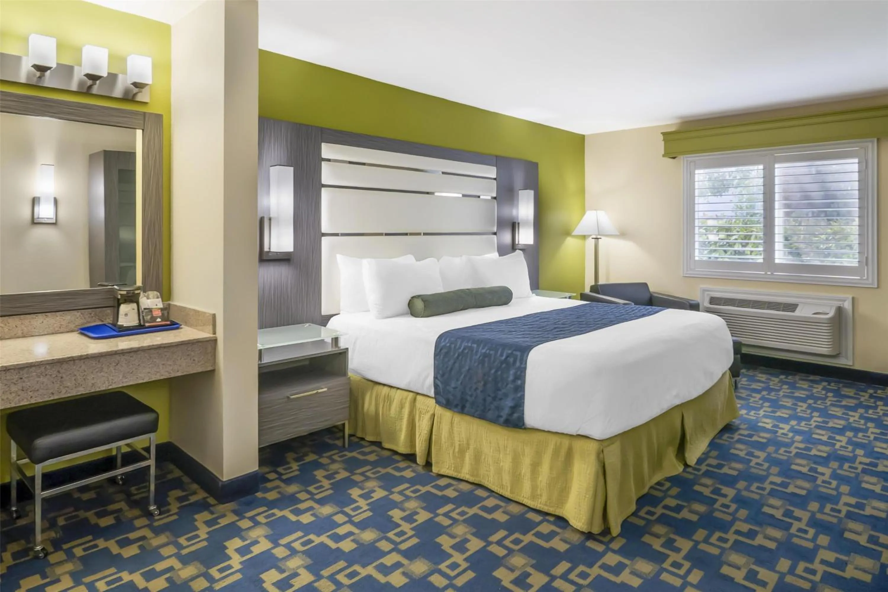 Queen Room - Mobility Access in Best Western Antelope Inn & Suites