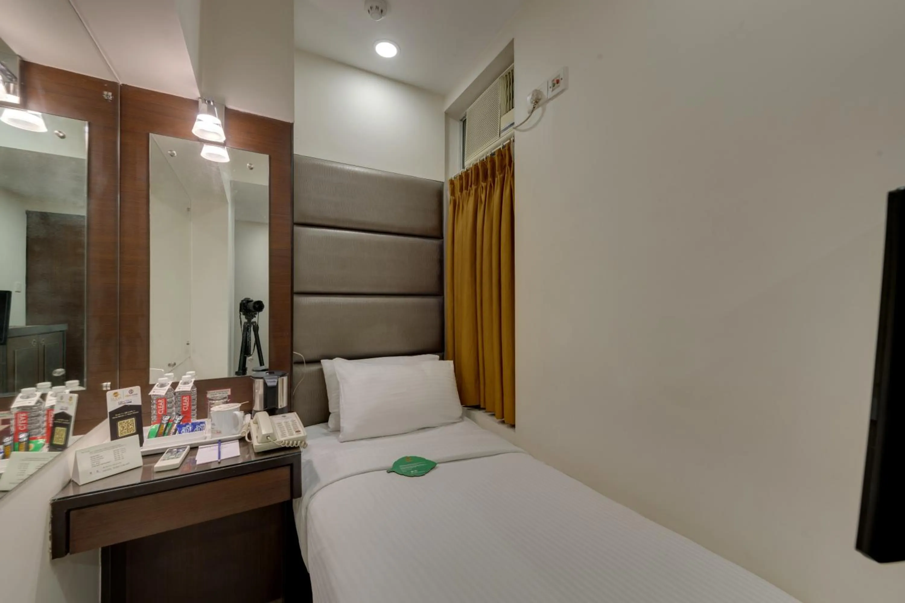 Single Room with Bathroom - single occupancy in Hotel Suba Galaxy Mumbai