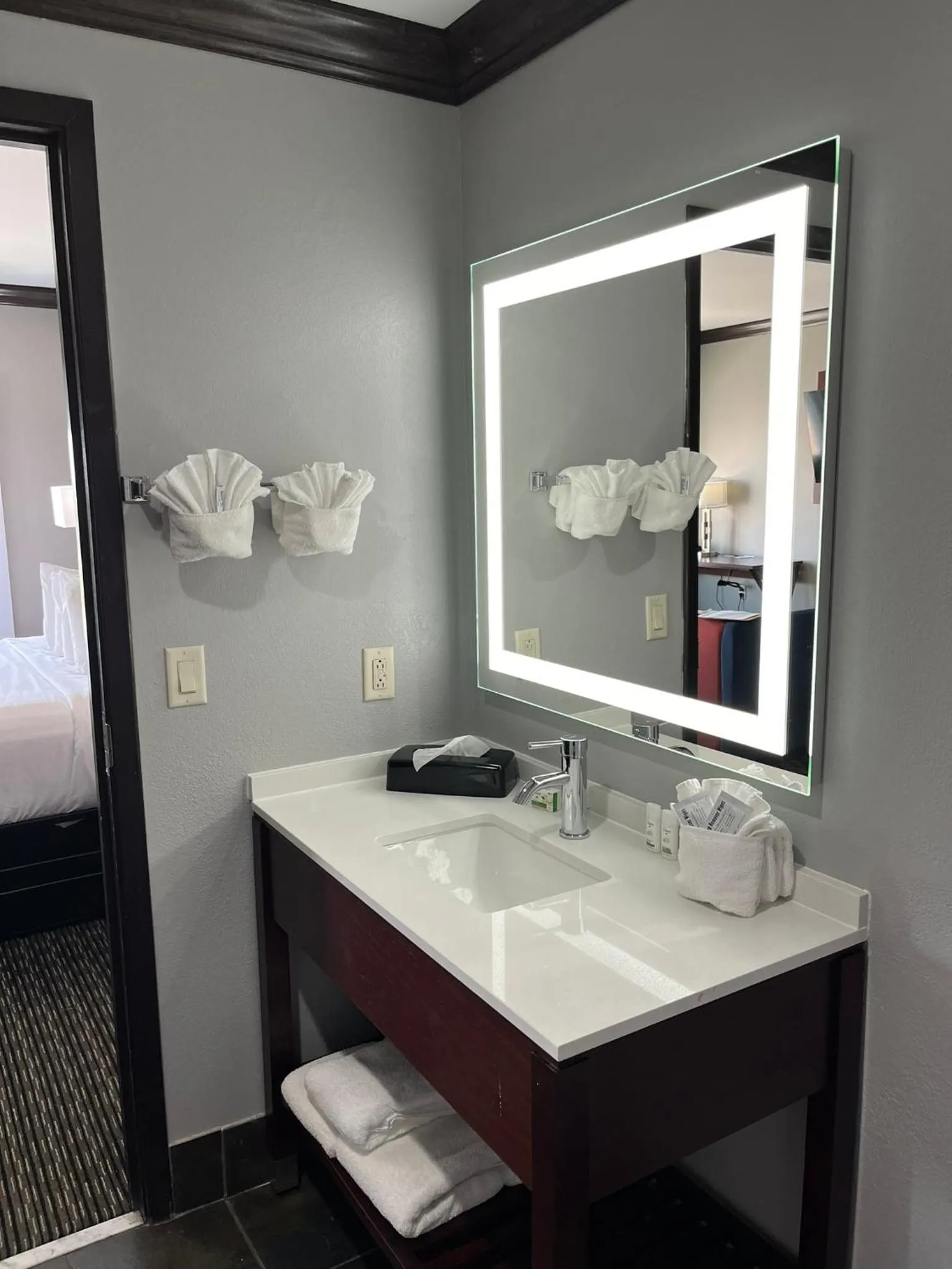 King Room- Non-Smoking in Hawthorn Suites by Wyndham Lubbock