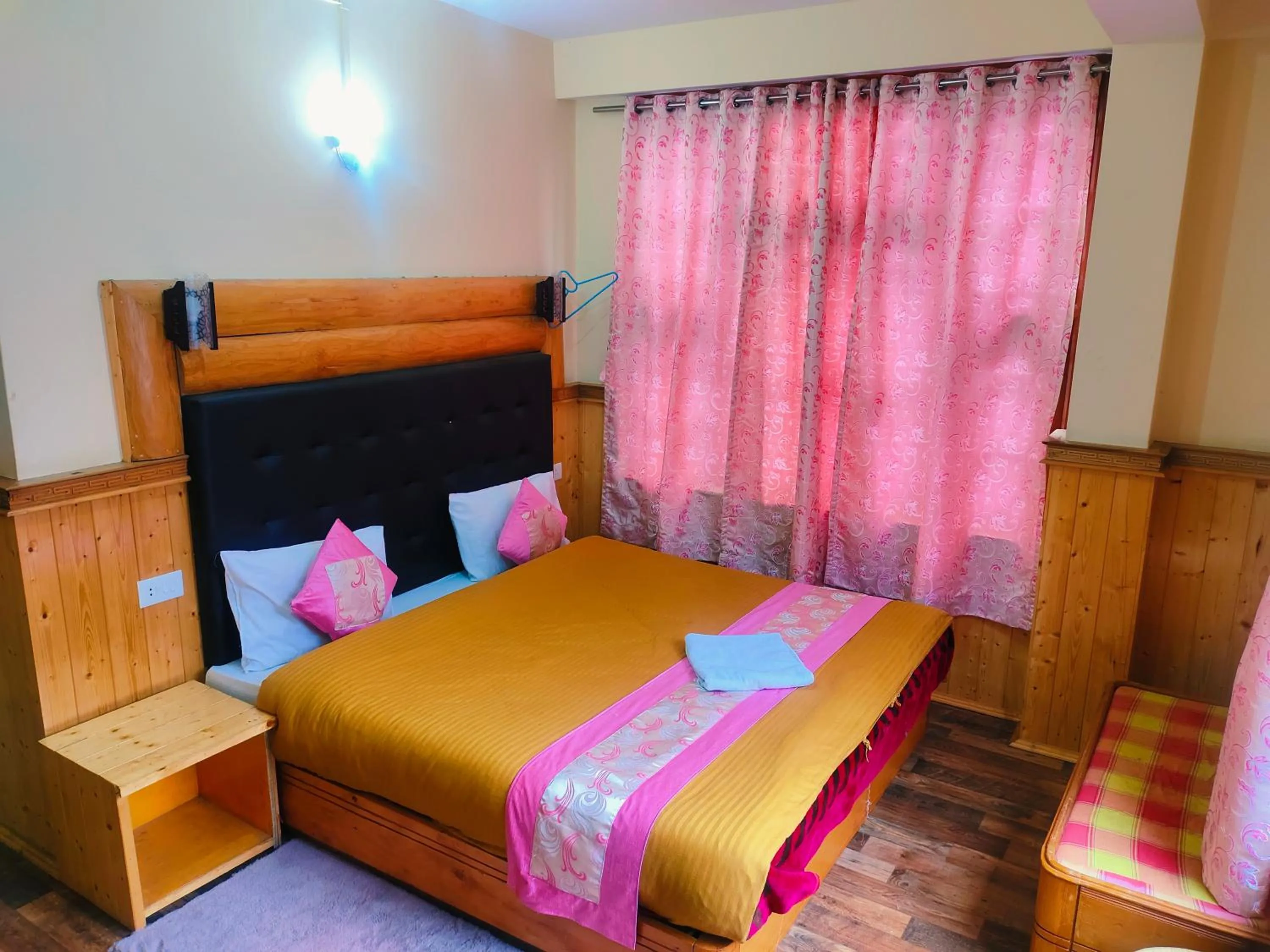 Deluxe Room in Rufina Blue Pine