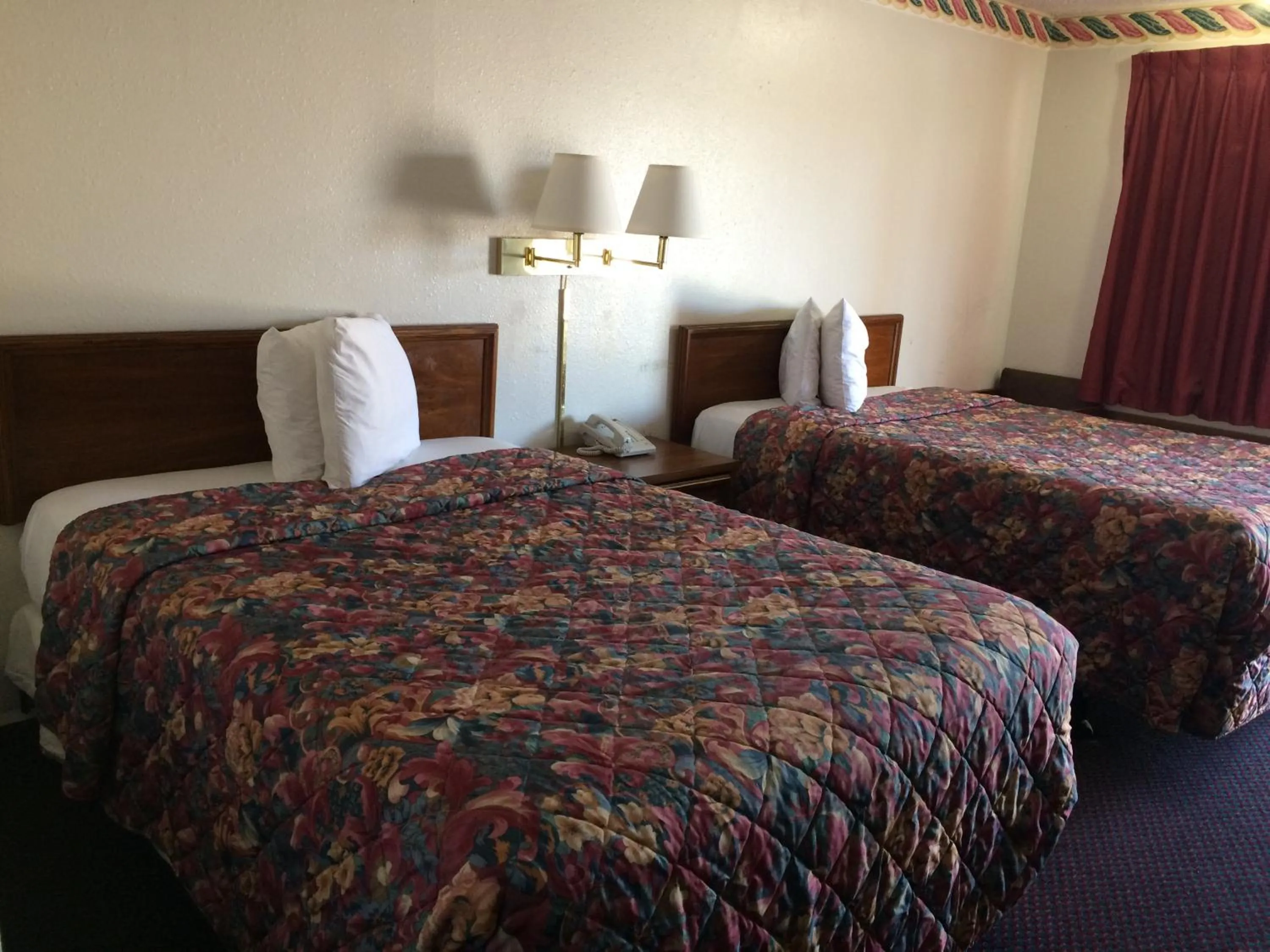Double Room- Non-Smoking in Rexdale Inn
