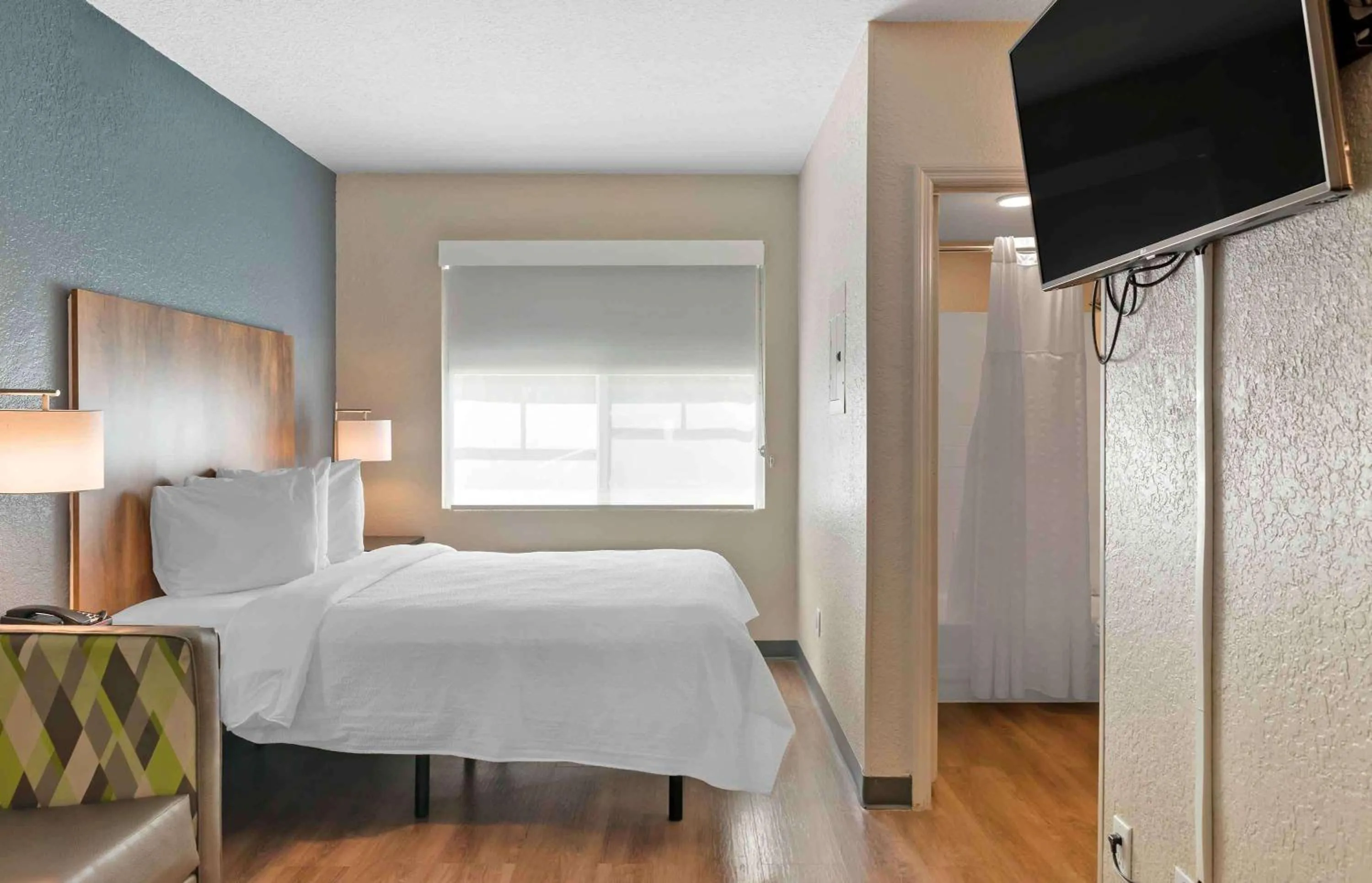 Queen studio with 1 Queen Bed - Disability Access/Non-Smoking in Extended Stay America Premier Suites - Fort Lauderdale - Cypress Creek - Park North