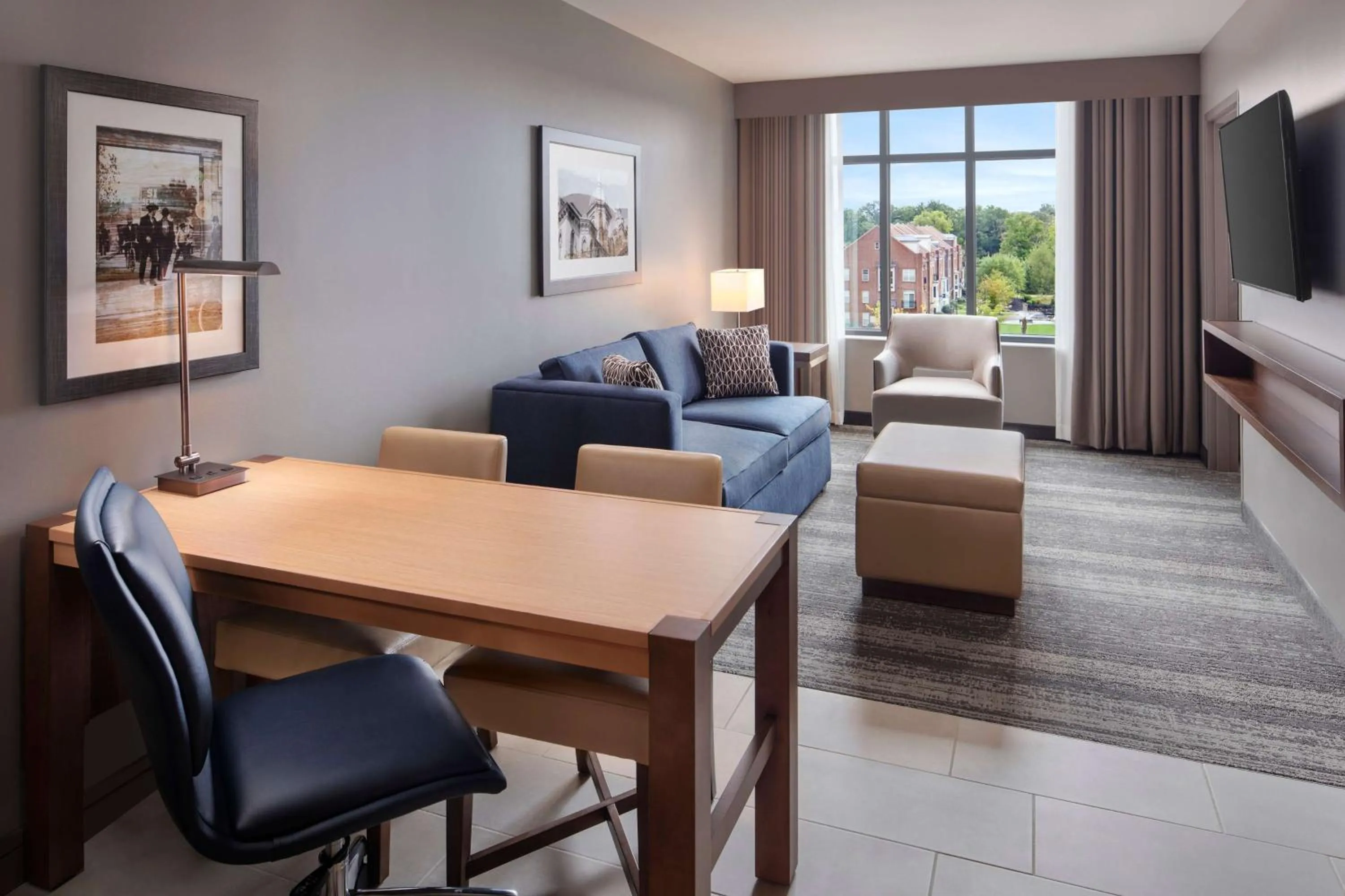 Two-Room King Suite - Hearing Access in Embassy Suites by Hilton South Bend