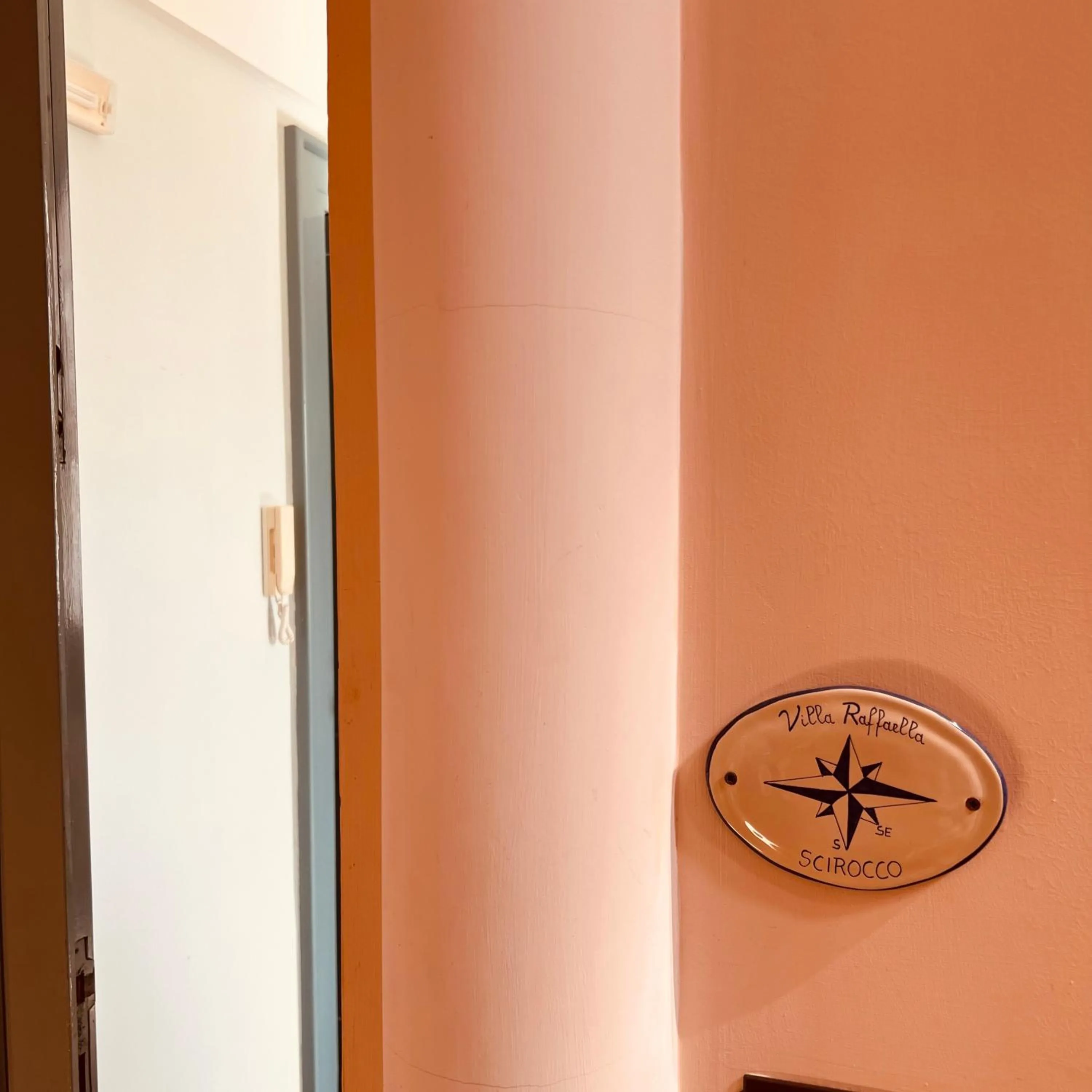 Superior Triple Room with Sea View in Villa Raffaella