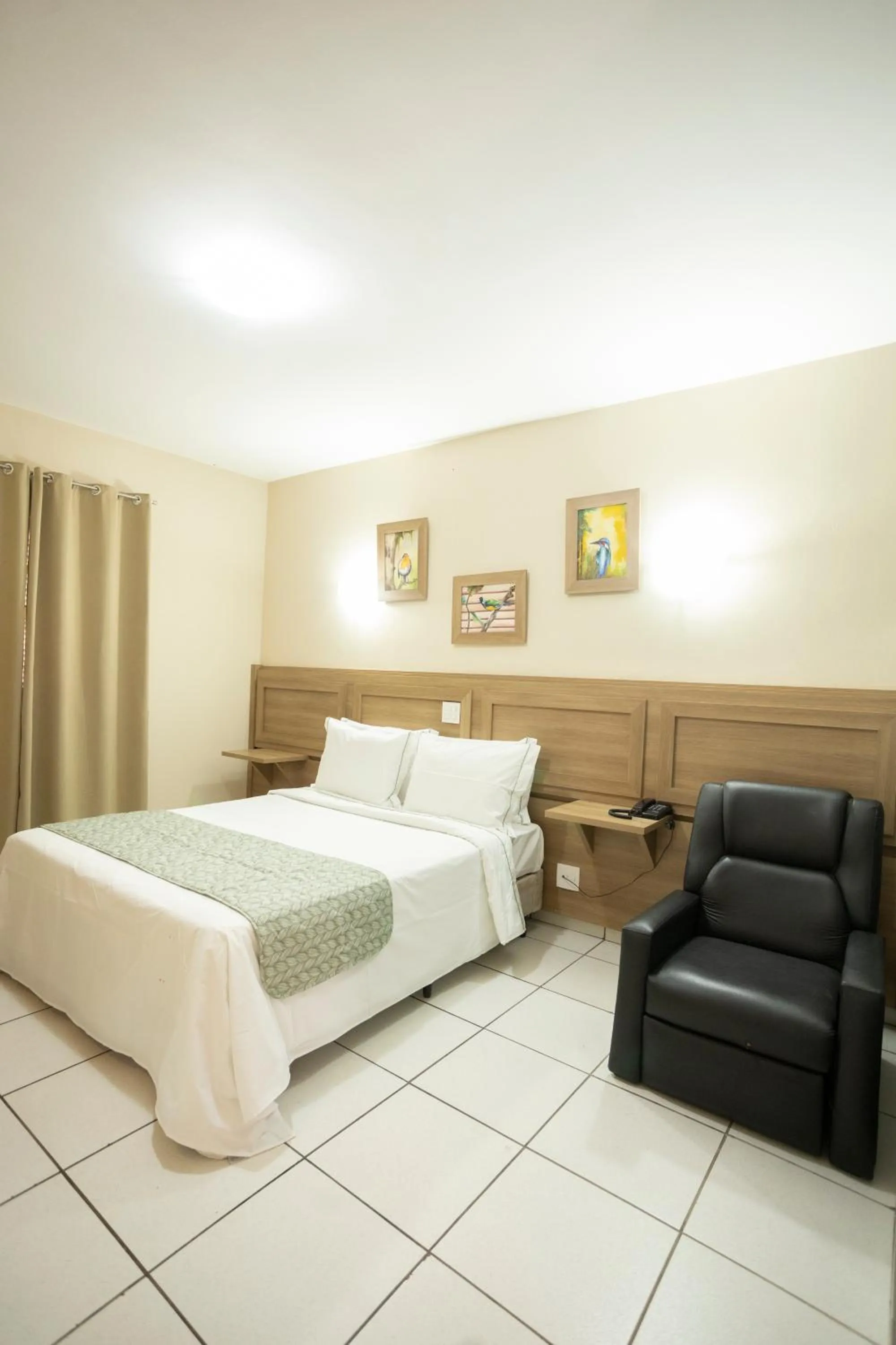 Luxury Room - single occupancy in Hotel Dona Beja