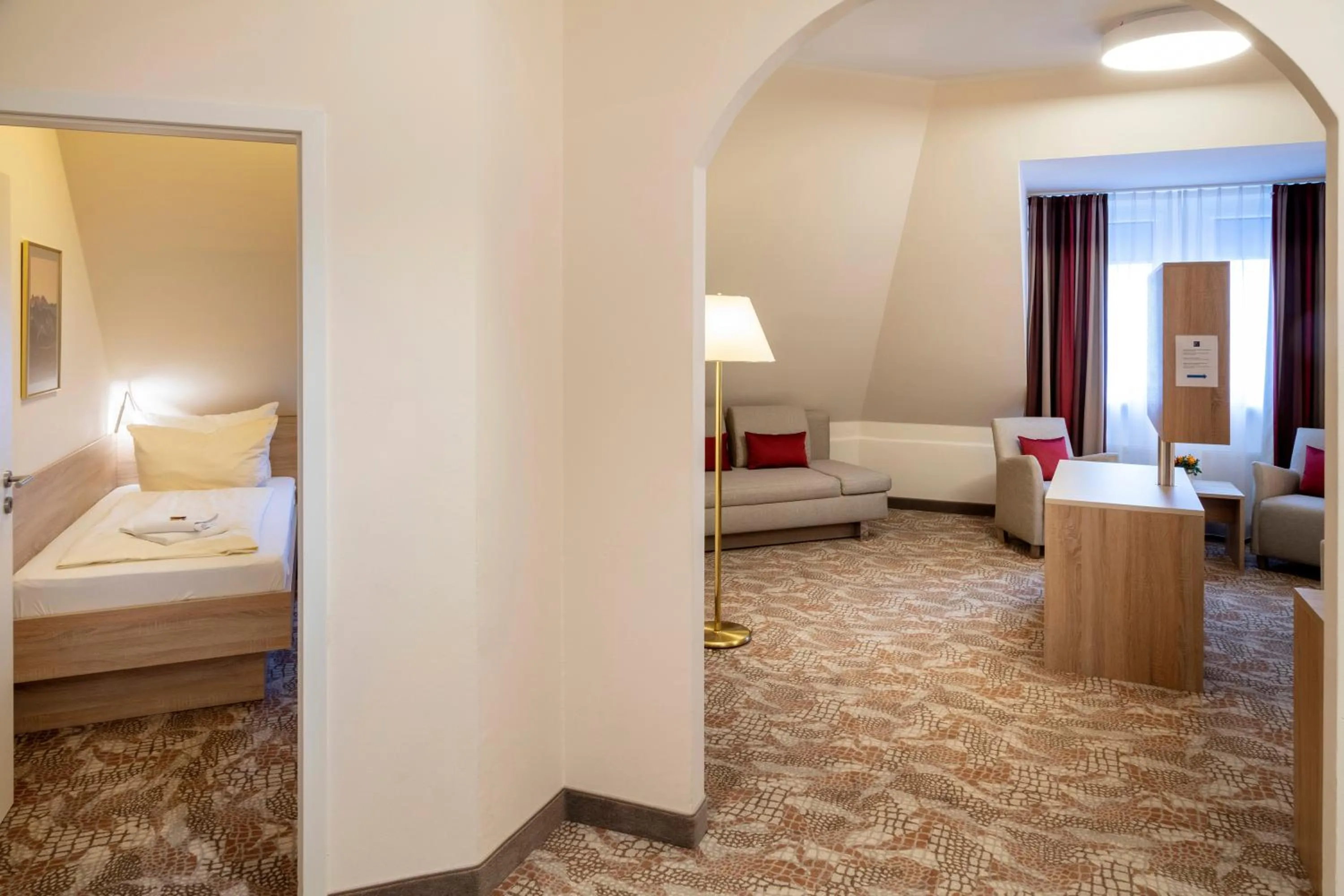 Family Room with Sofa - single occupancy in Best Western Hotel Dreiländerbrücke Weil am Rhein / Basel