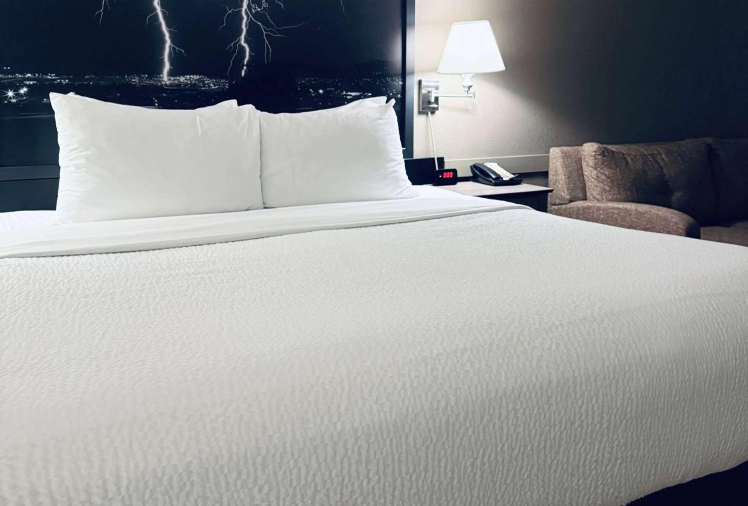 King Room - Non-Smoking in Super 8 by Wyndham Dawson Creek