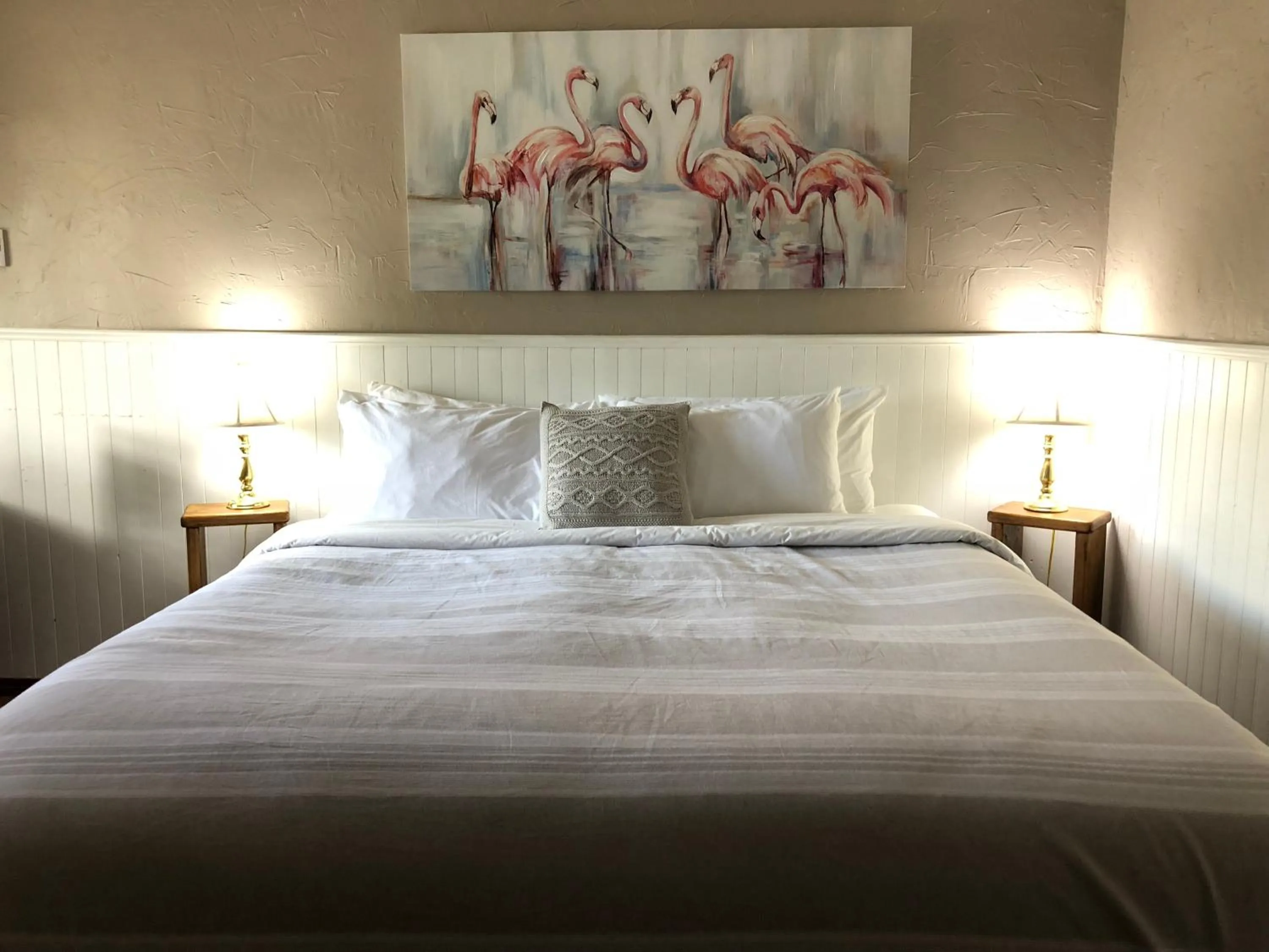 King Room #12 in Piccadilly Motel