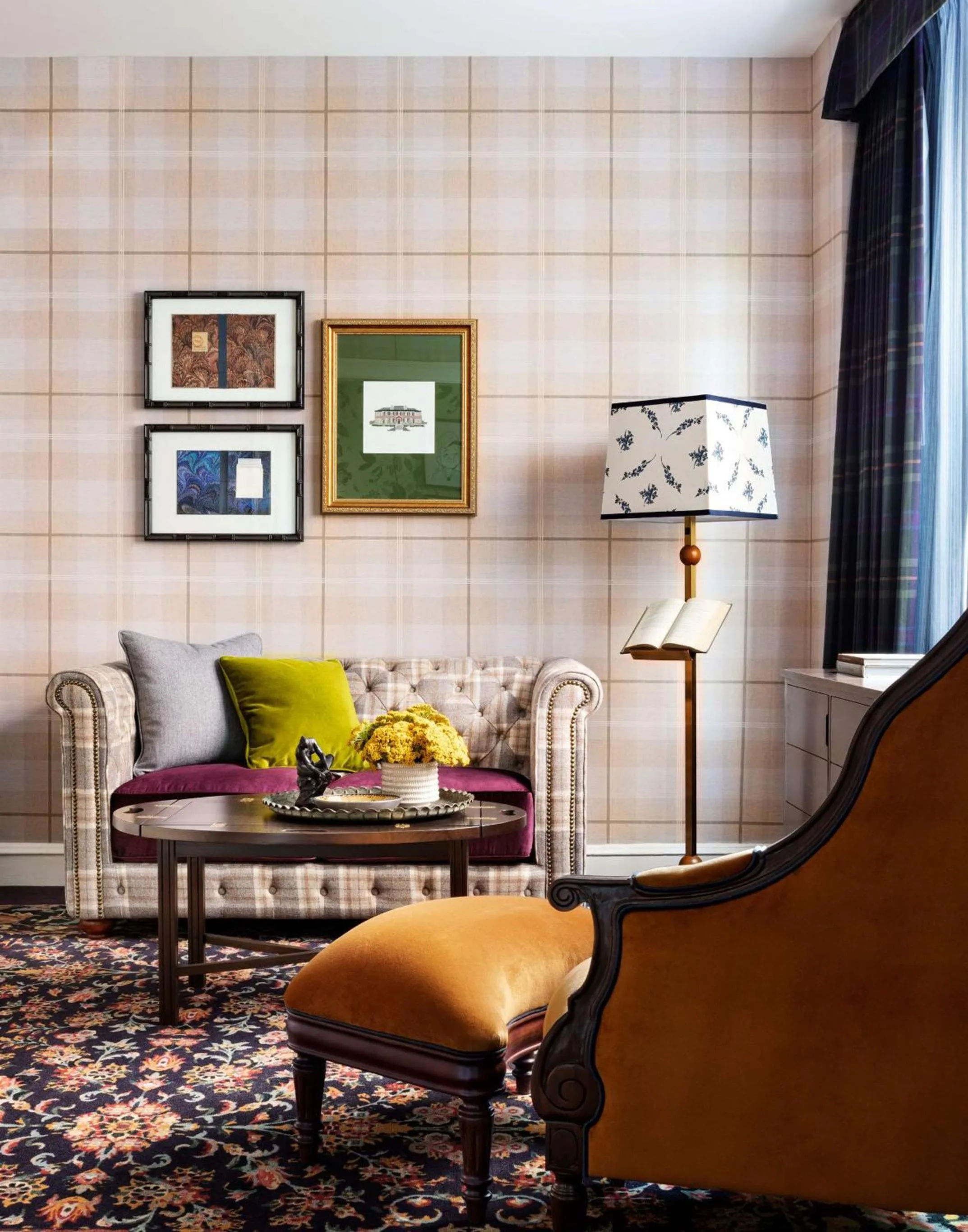 Graduate Corner King Room in Graduate by Hilton Evanston