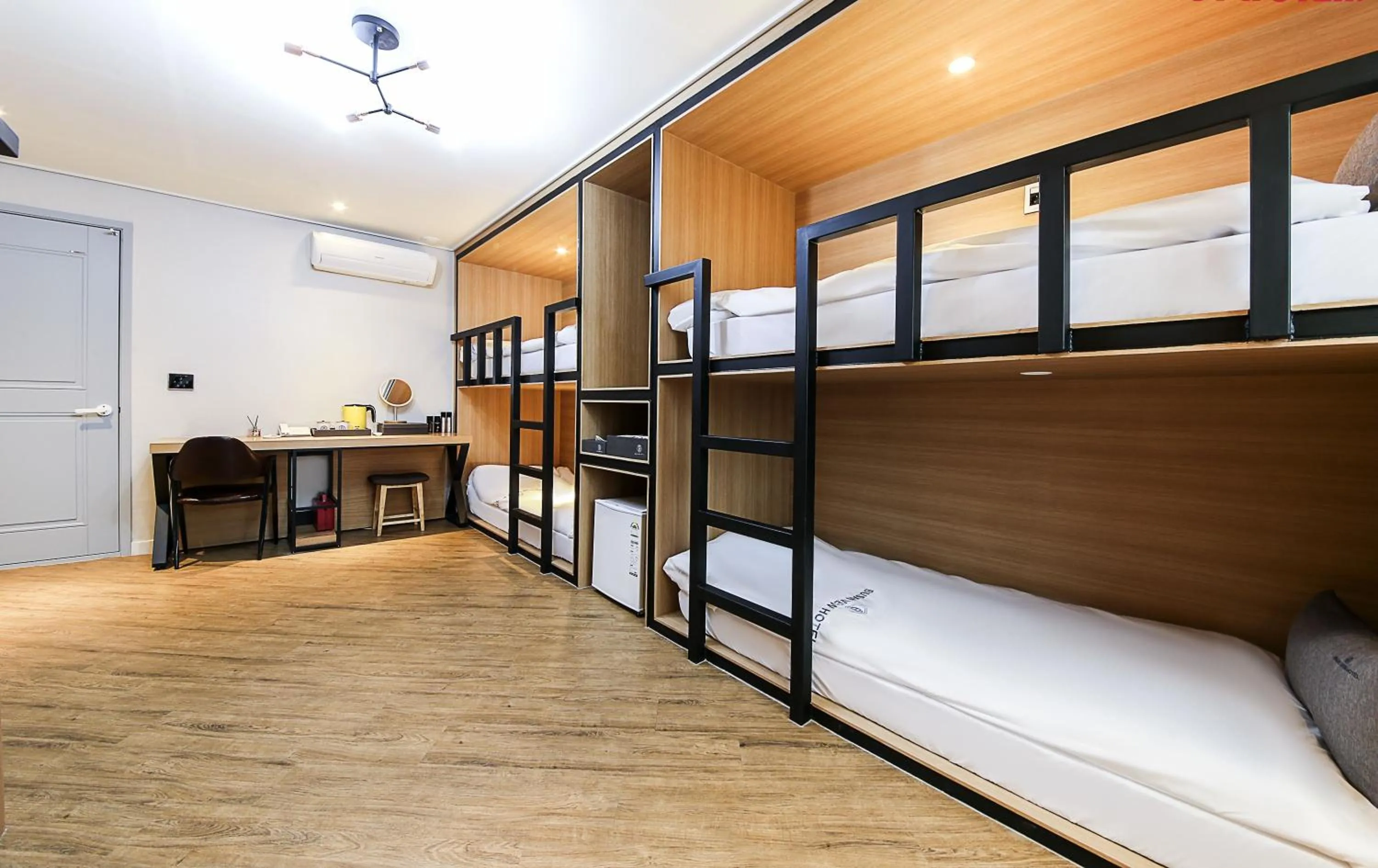 Deluxe Family Room in Busan Station BUSAN VIEW HOTEL