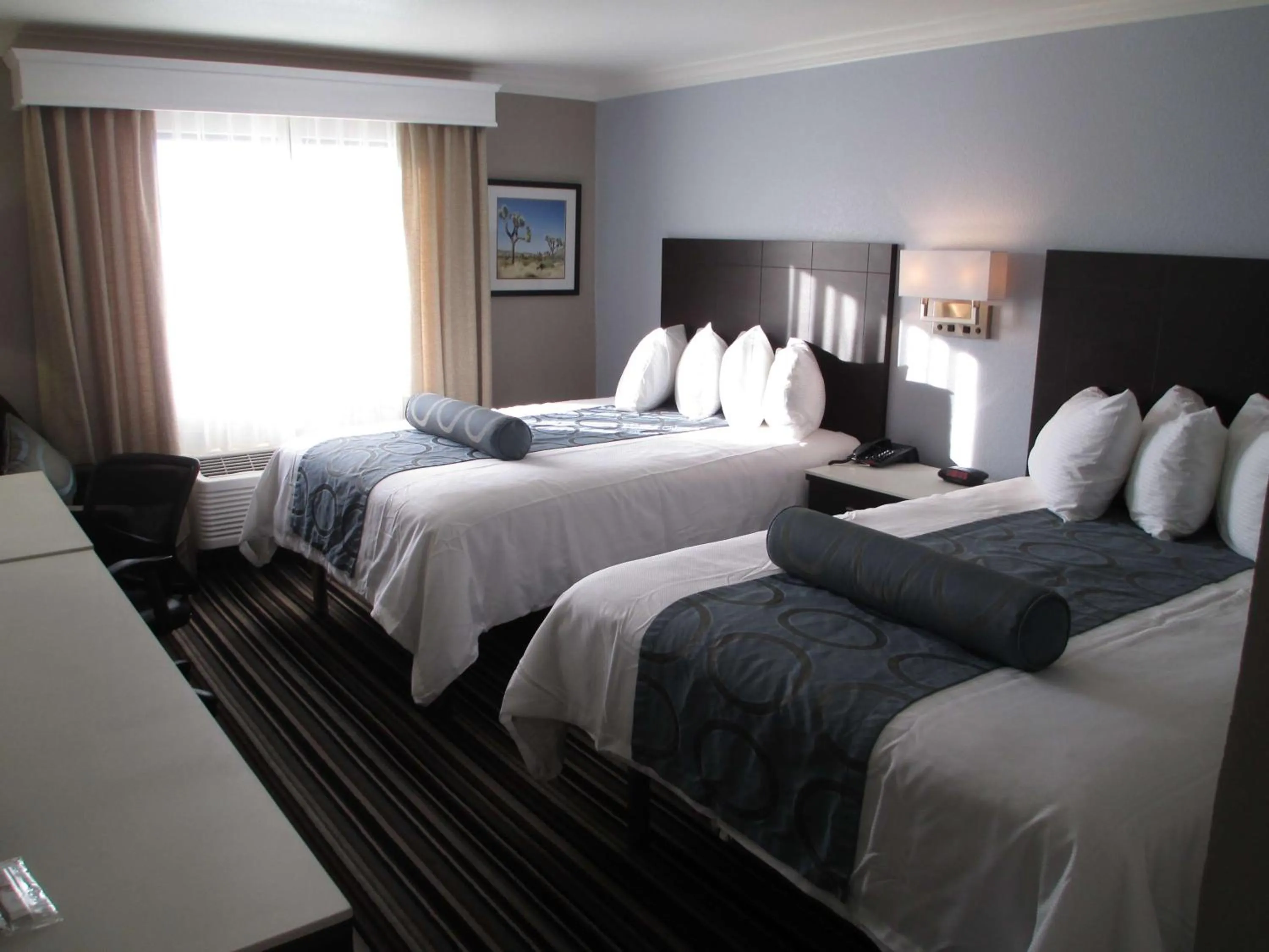 Queen Room with Two Queen Beds in Best Western Plus Diamond Valley Inn
