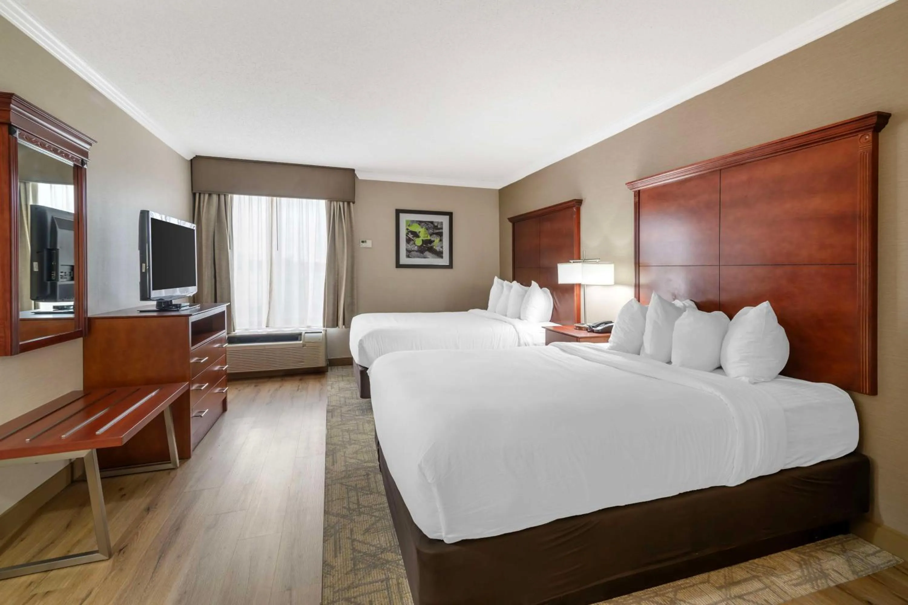 Queen Room with Two Queen Beds - Non-Smoking in Best Western Liverpool-Syracuse Inn & Suites