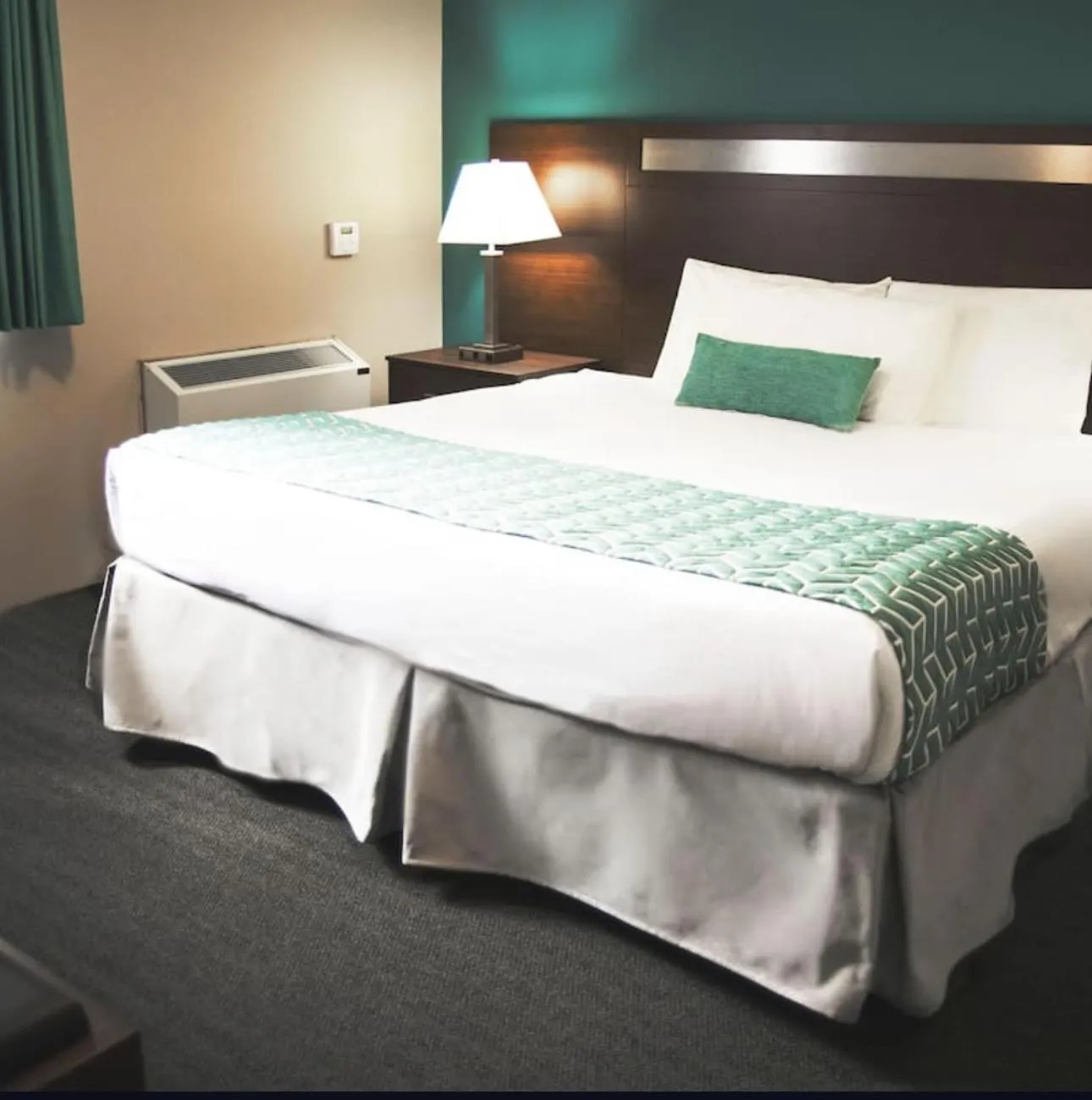 1 King Bed, Suite, Non-Smoking in Ramada by Wyndham