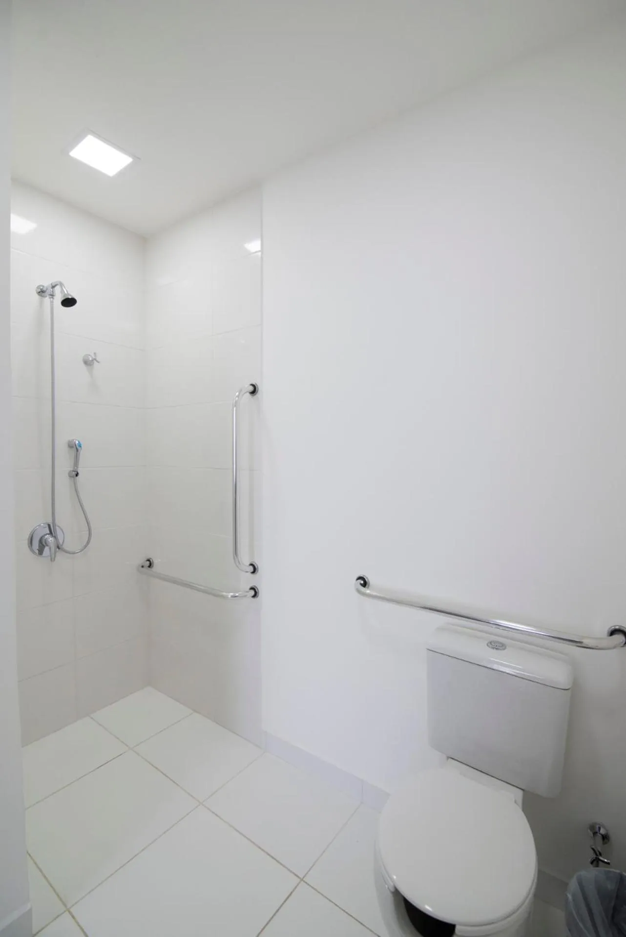 Double Room - single occupancy - Disability Access in Hotel H2 Congonhas