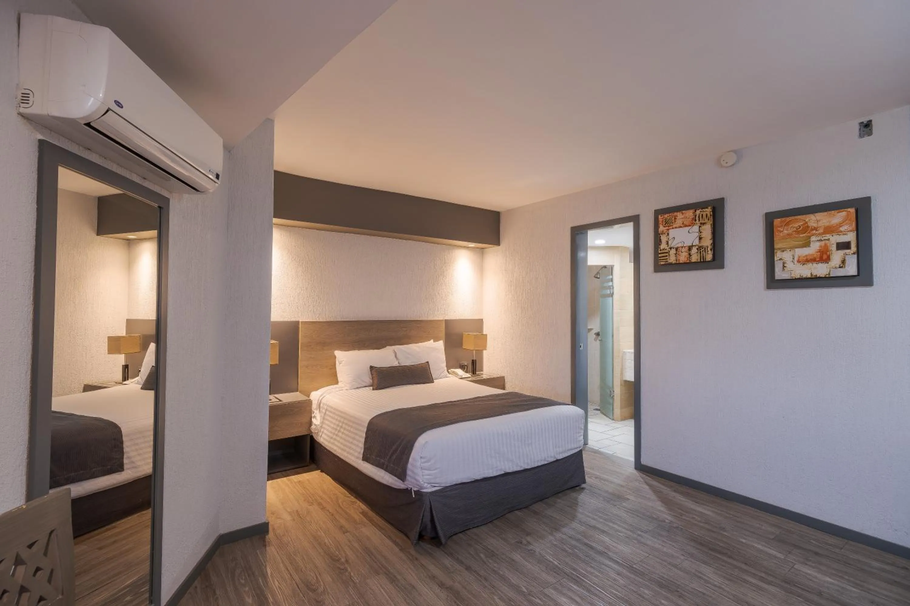 Double Room in Hotel Malibu