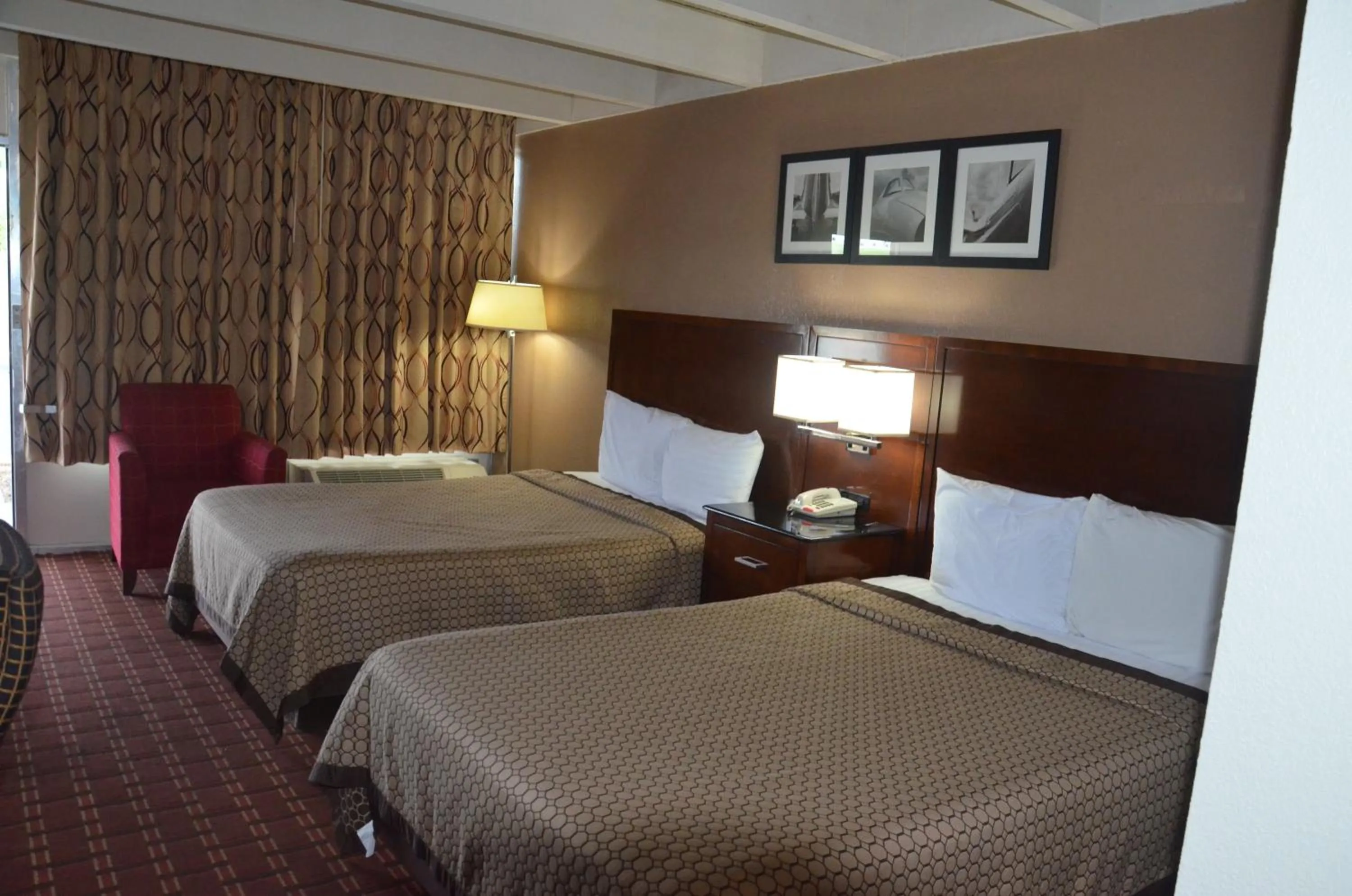 Double Room with Two Double Beds - Non-Smoking in Americas Best Value Inn Augusta Historic Downtown