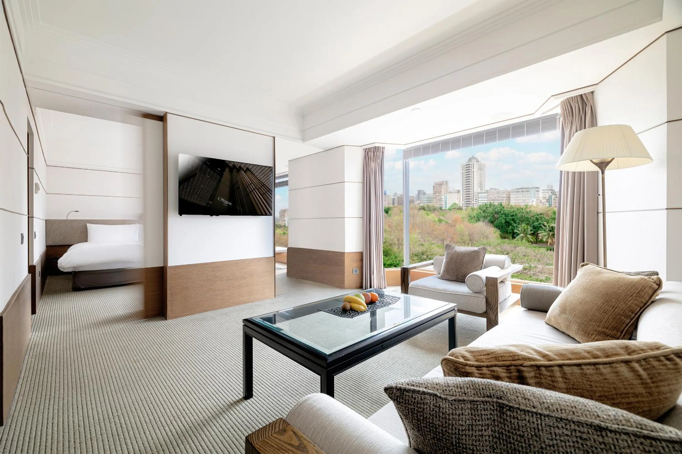 Junior Suite in Regent Taipei