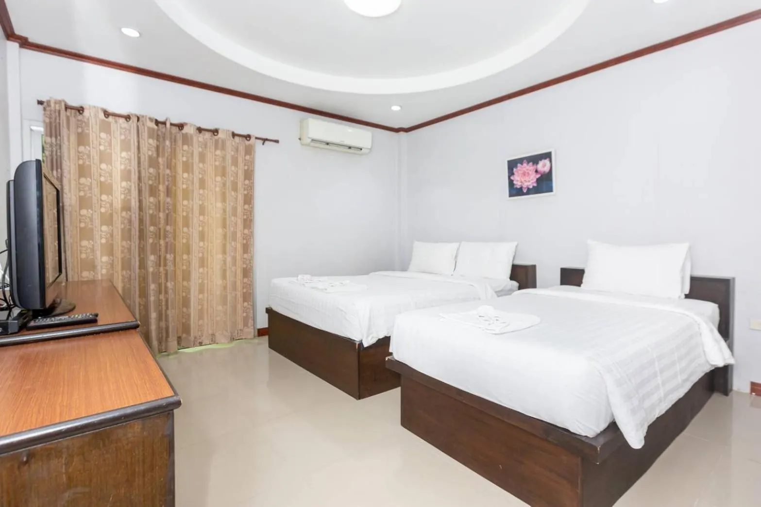 Standard Triple Room in Sky View Resort Buriram