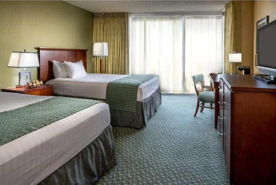 Luxury Guest Room - 2 Queen Beds in Aquarius Casino Resort
