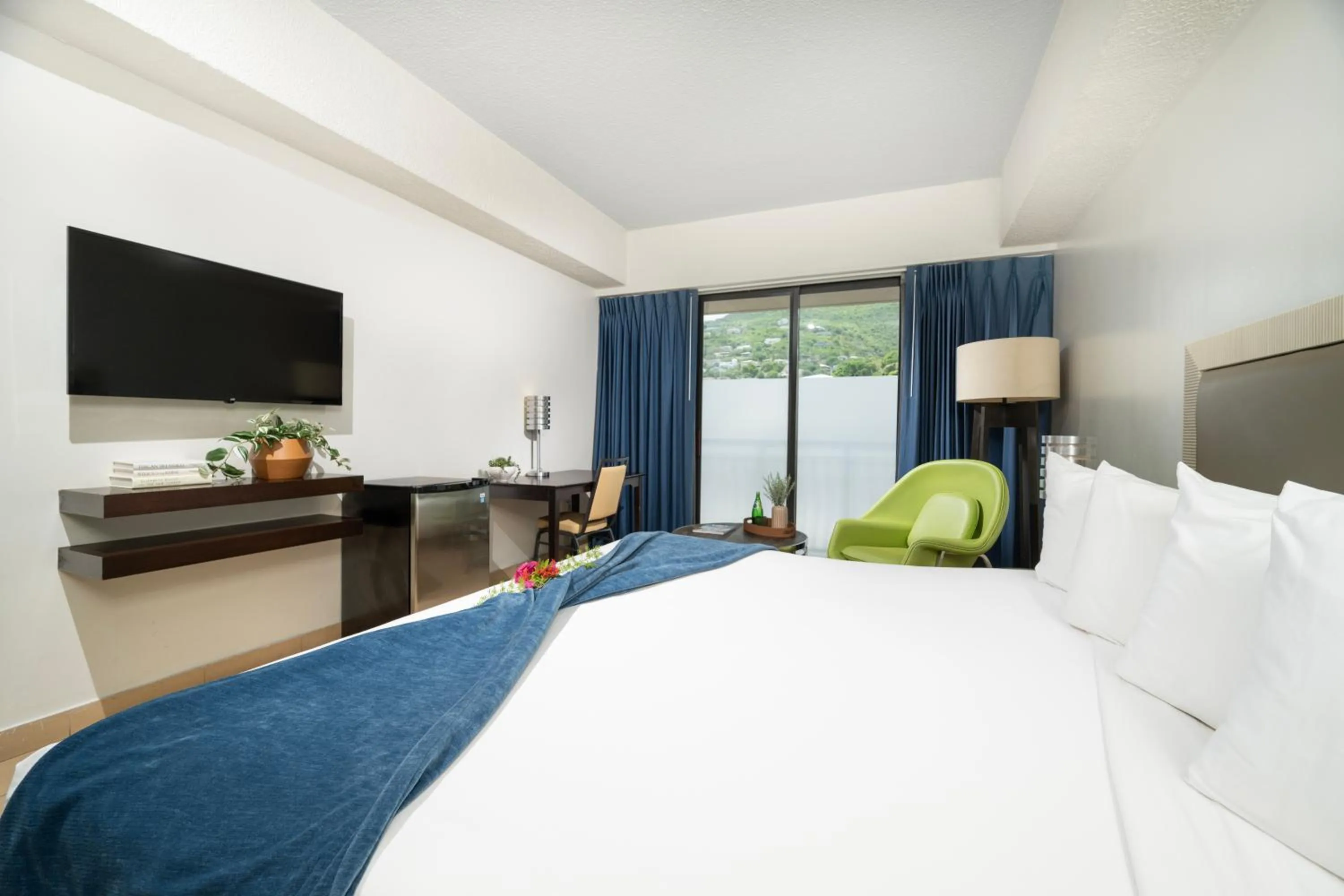 King Room in Windward Passage Hotel