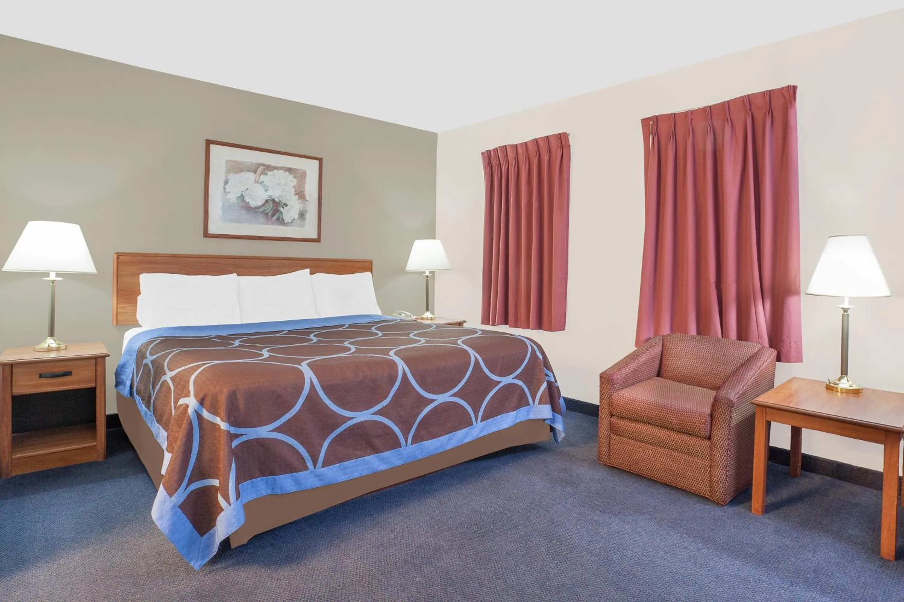 King Room with Bath Tub - Mobility Accessible/Non-Smoking in Super 8 by Wyndham Middletown
