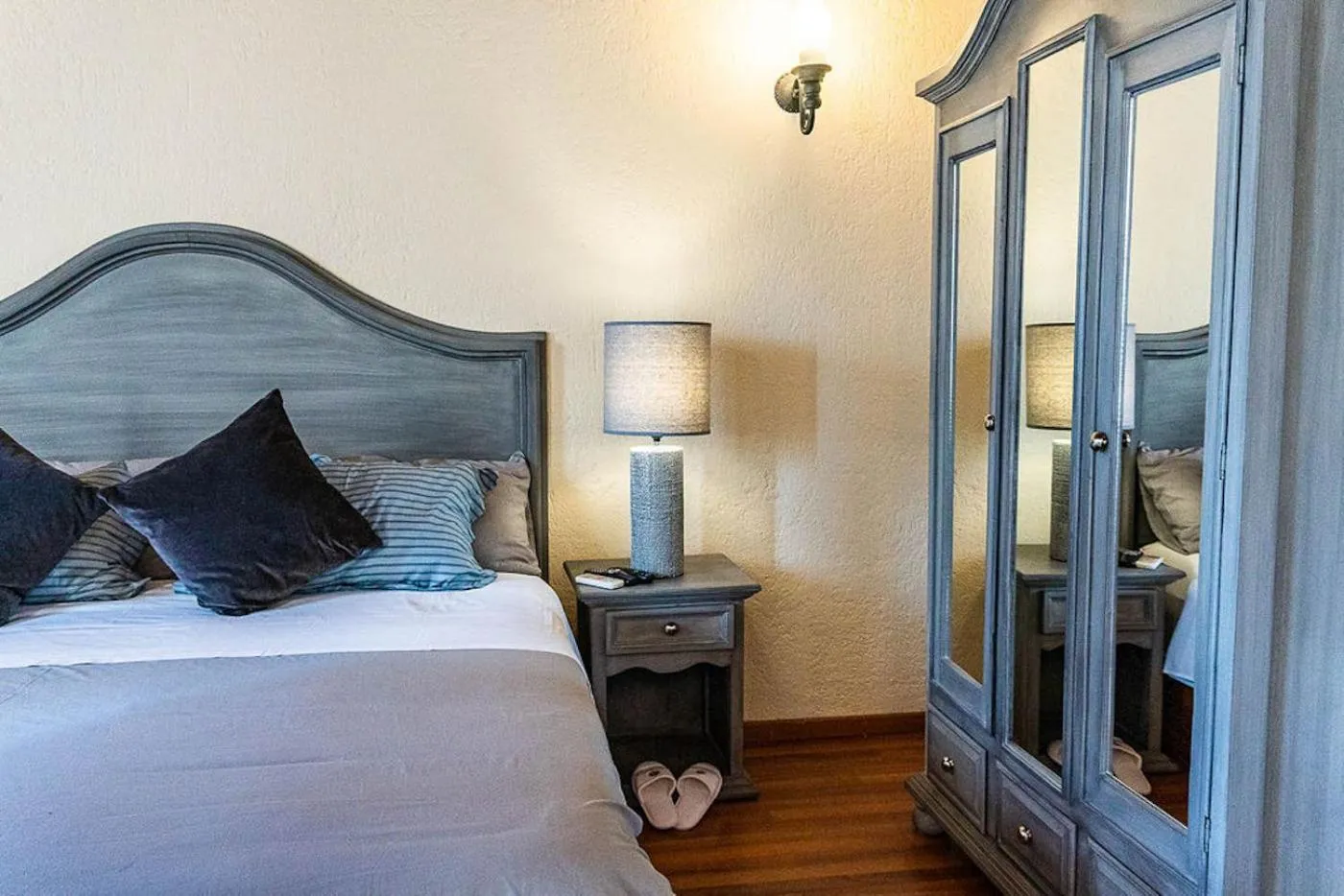 Suite tres niveles, con balcon  in Mesón de la Merced Hotel Boutique Patio & Spa