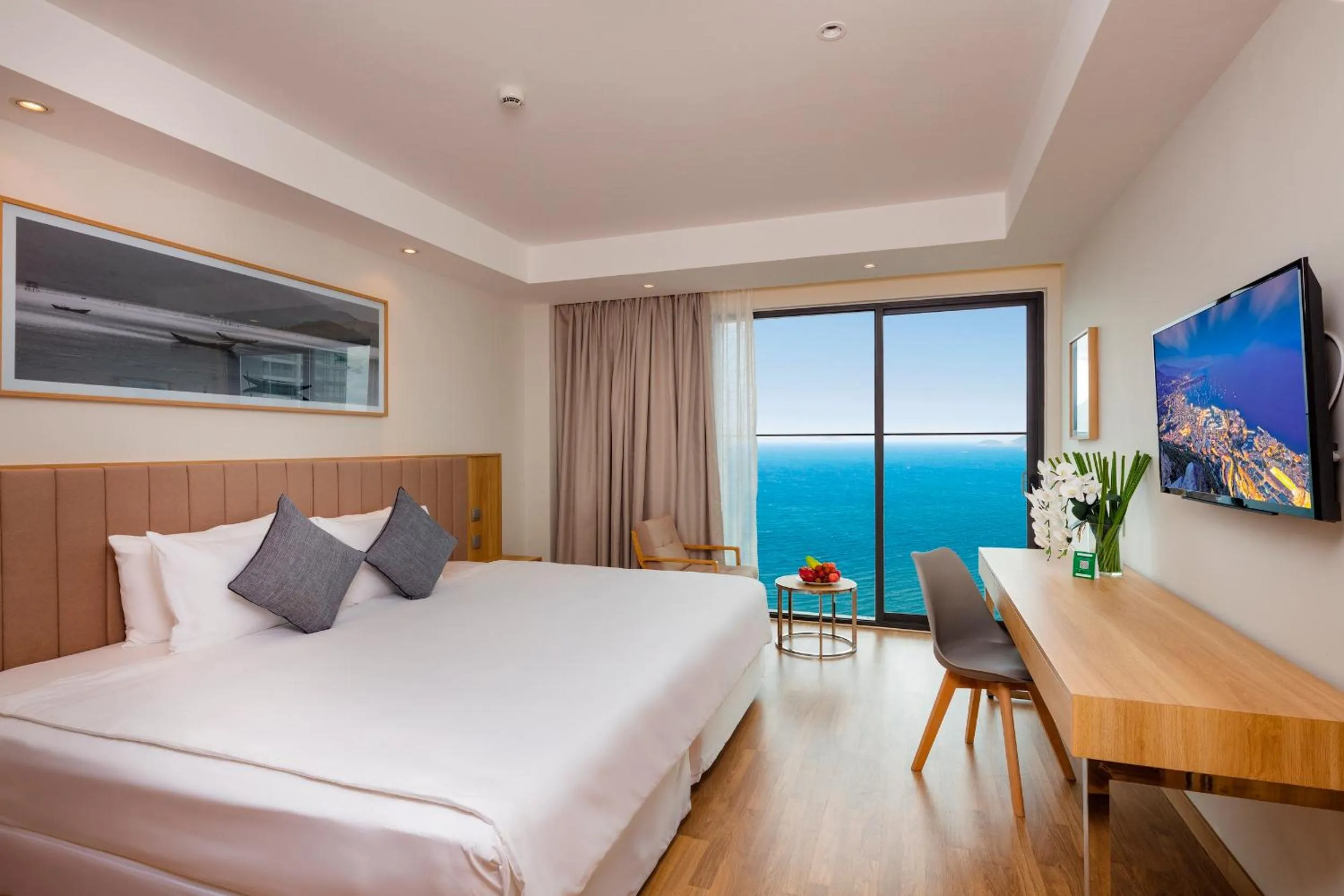 Premium Double Room with Sea View and Balcony in Nagar Hotel Nha Trang