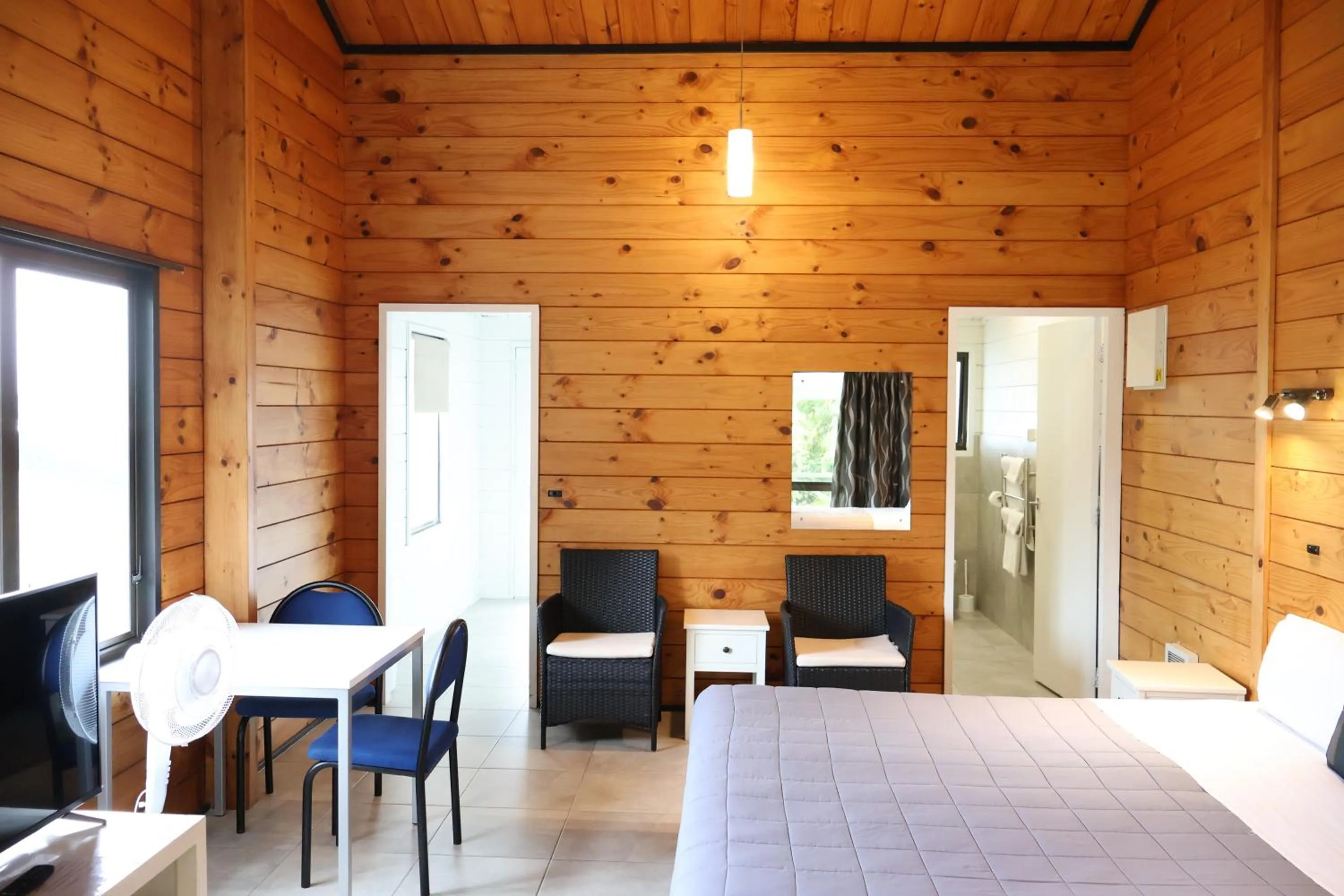 Superior Studio in Bounty Motel