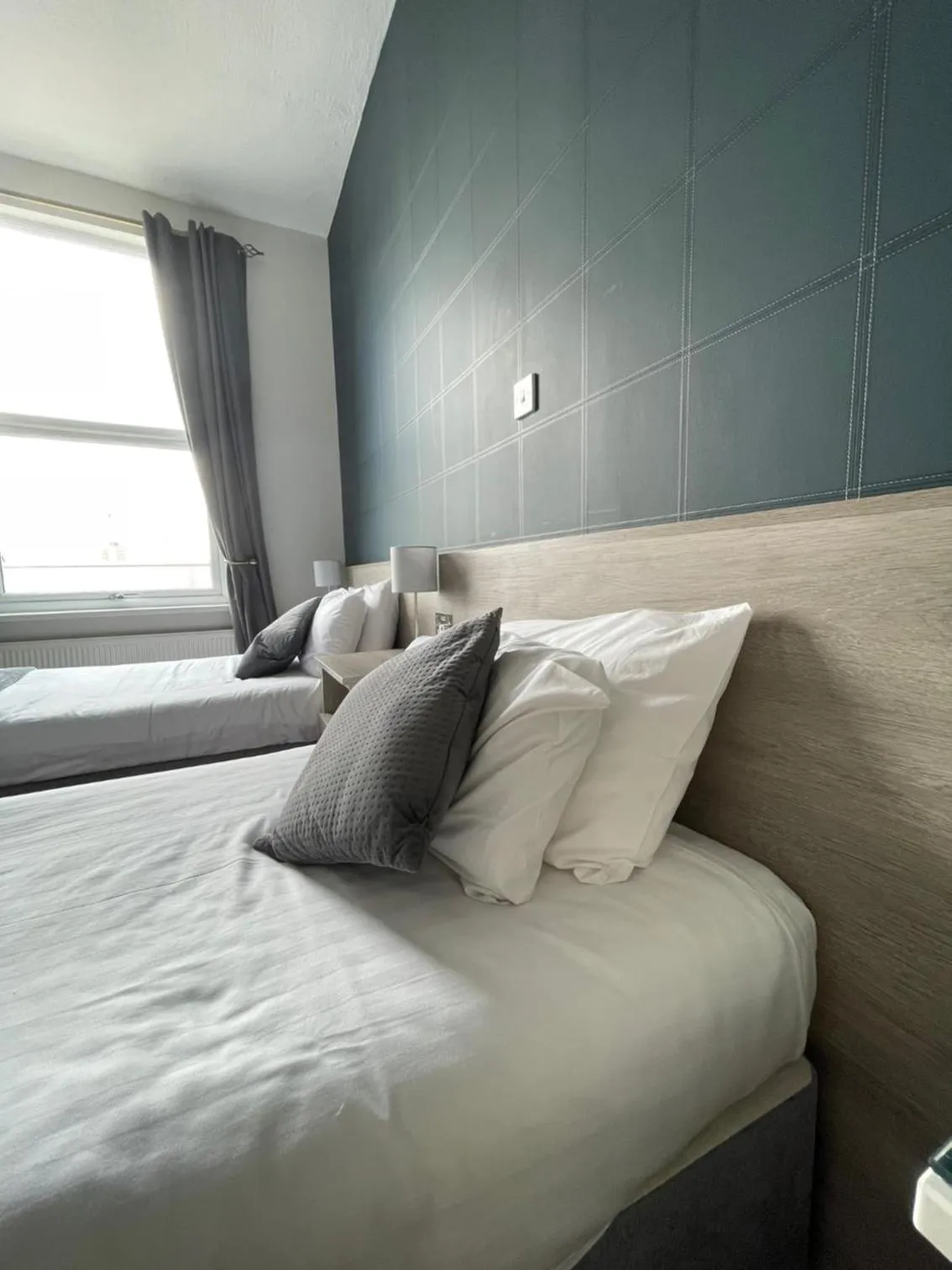 Standard Twin Room in The Whittington and Cat