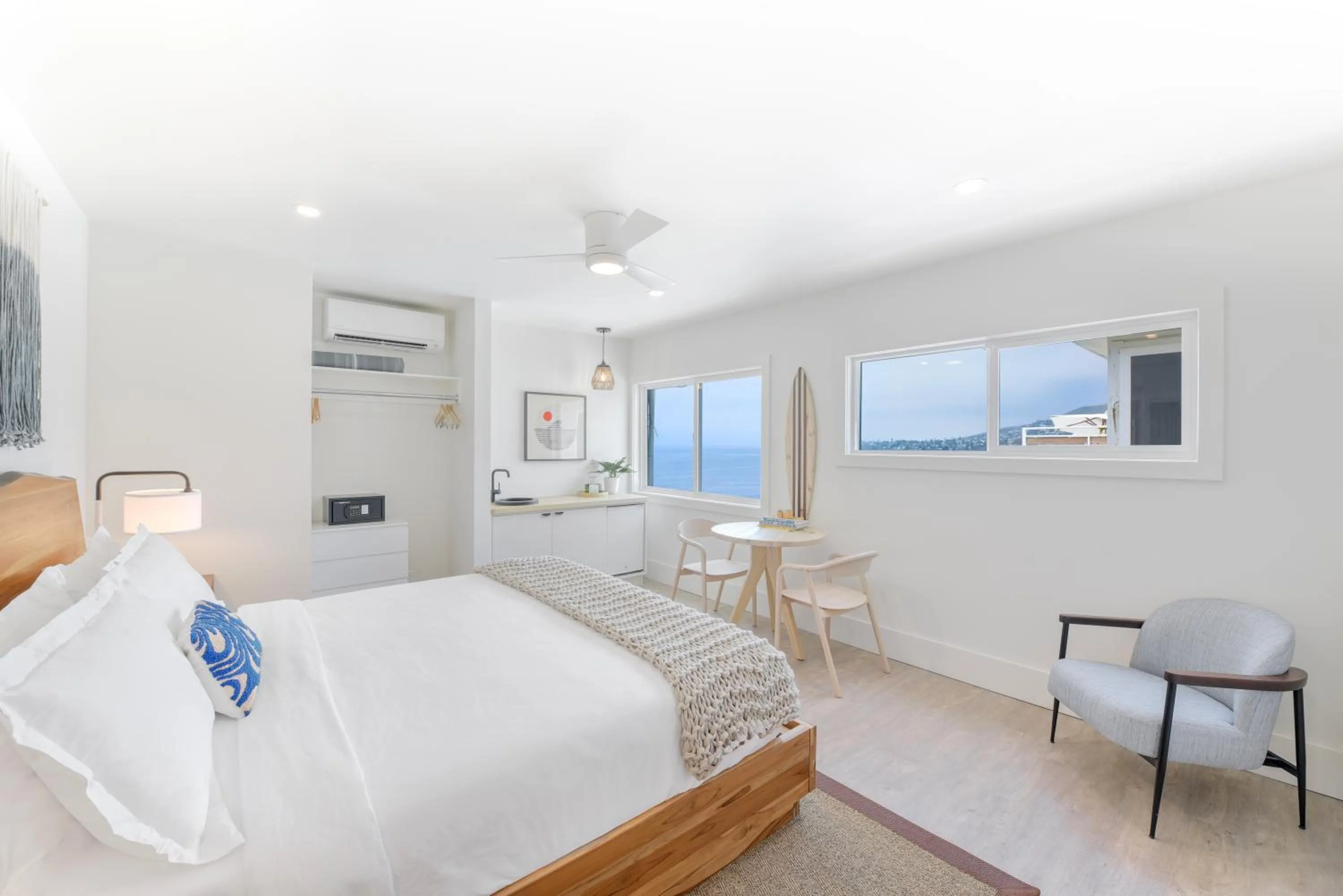 Standard King Room in Laguna Surf Lodge by SCP Hotels