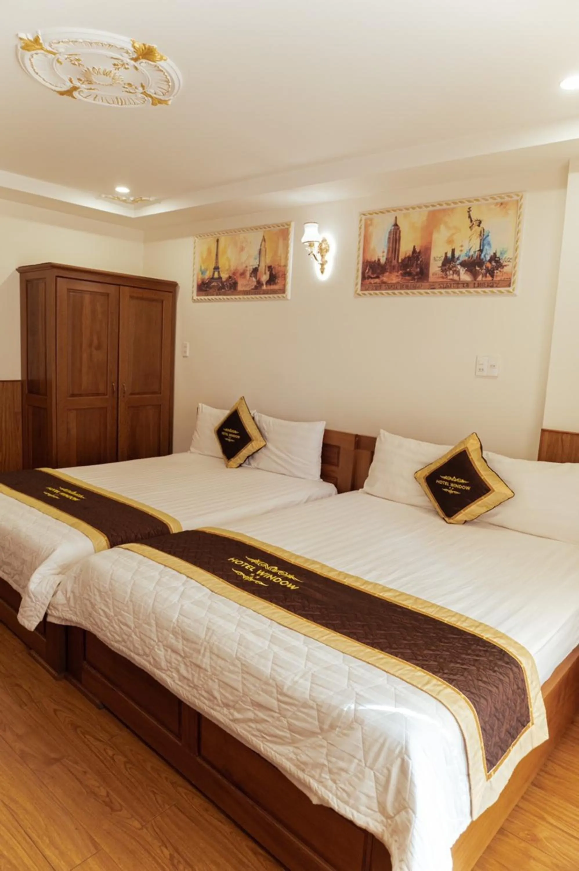 Deluxe Quadruple Room in Window 1 Hotel