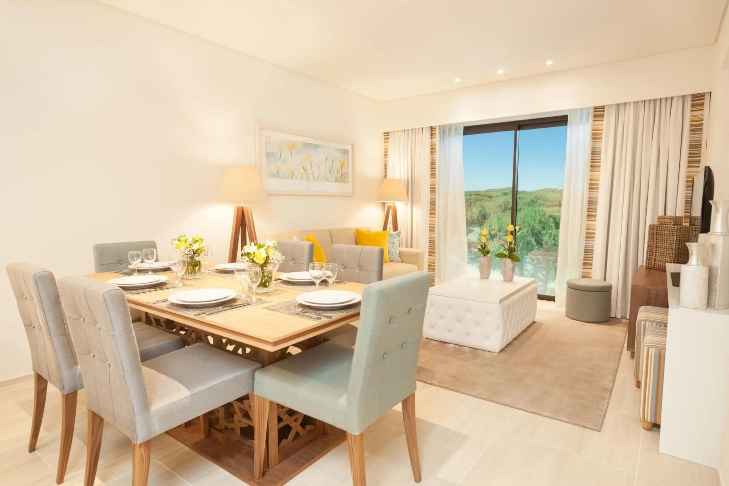One-Bedroom Garden Suite in Pine Cliffs Gardens