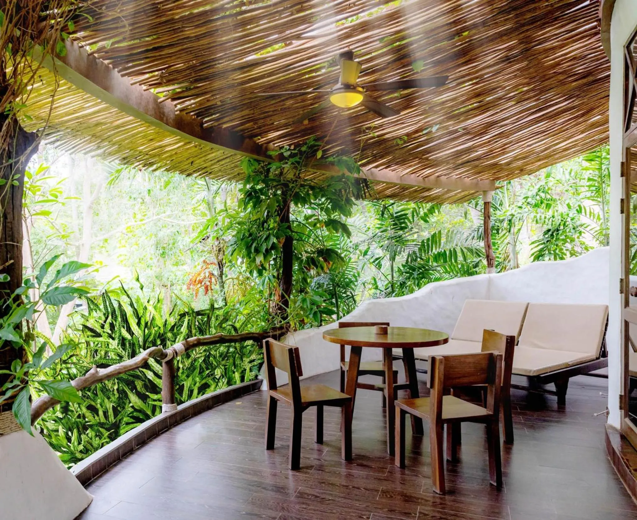 Terra Spiral Patio Villa in Koh Tao Cabana