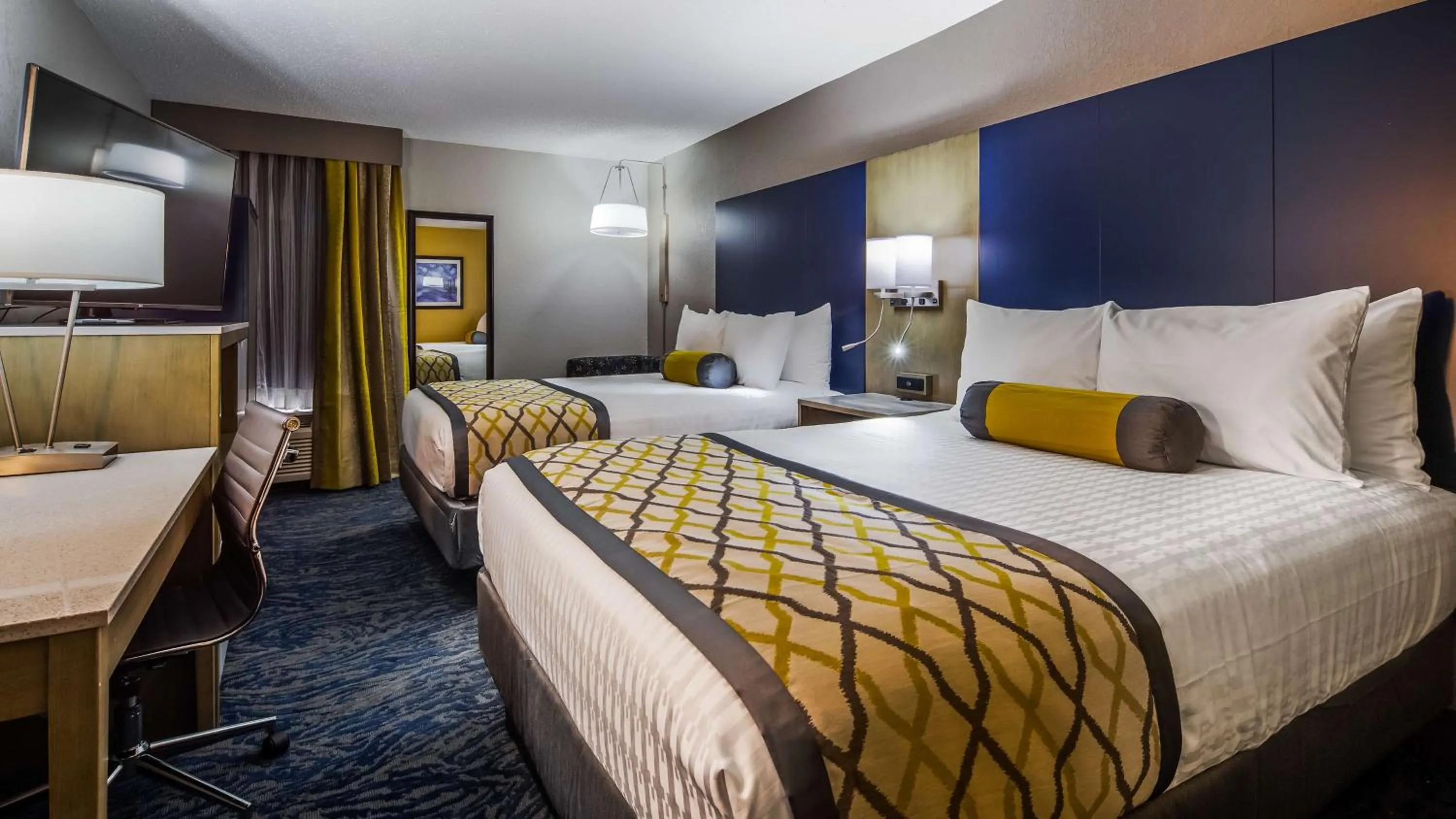 Queen Room with Two Queen Beds in Best Western Plus Bloomington East