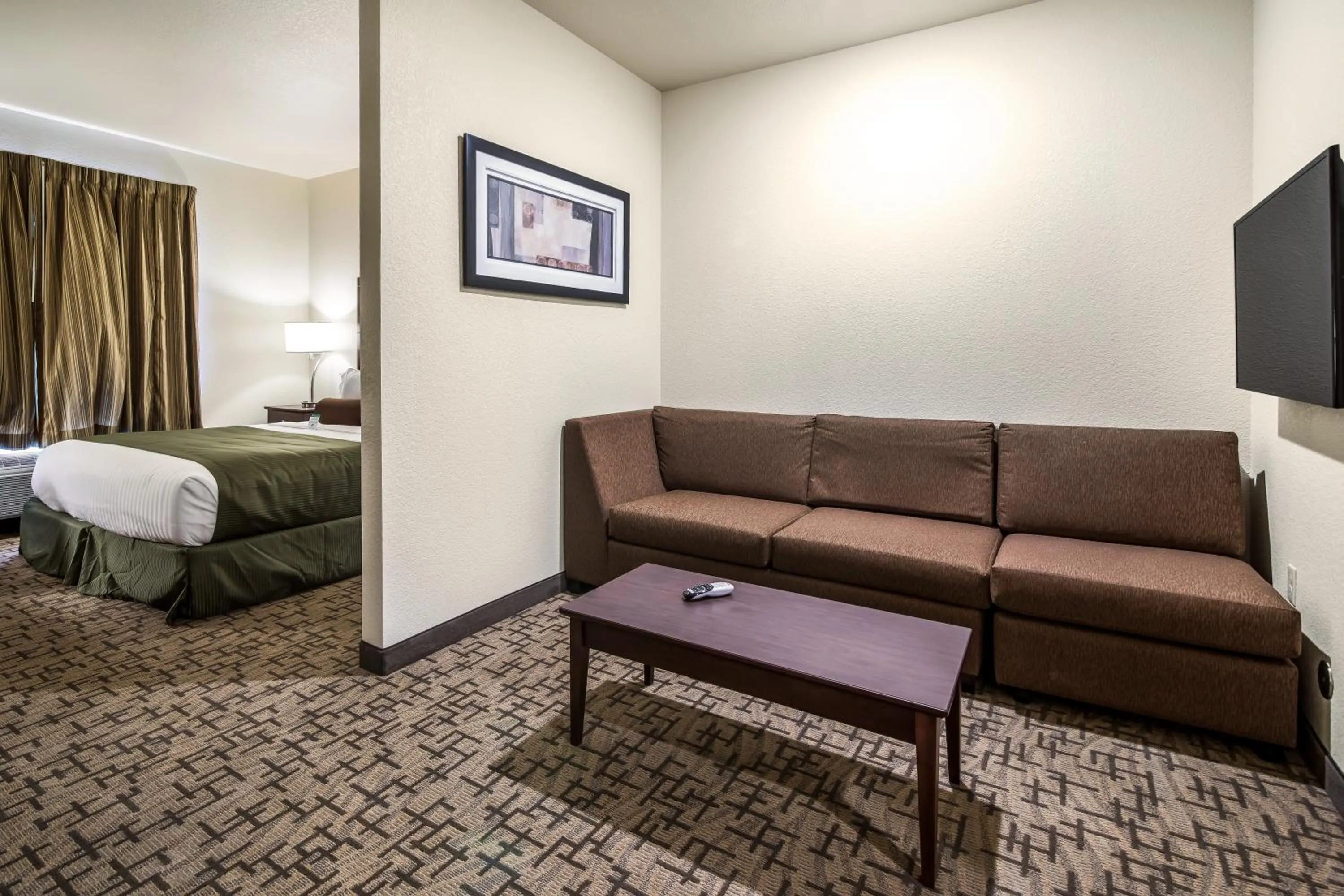 Studio - Disability Access in Cobblestone Hotel & Suites - Victor