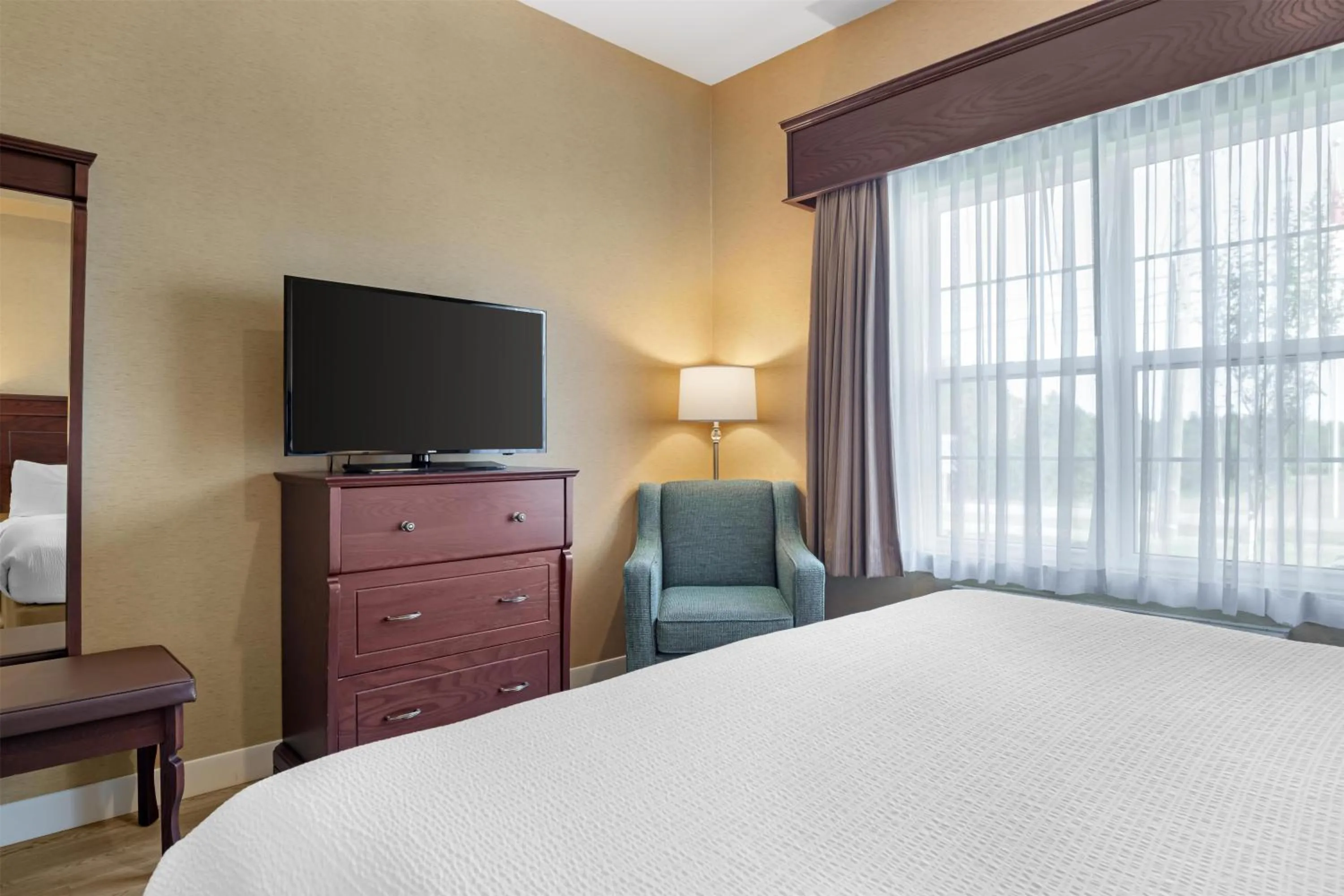 One-Bedroom King Suite with Sofa Bed and Rain Shower - Non-Smoking in Best Western Plus Fredericton Hotel & Suites