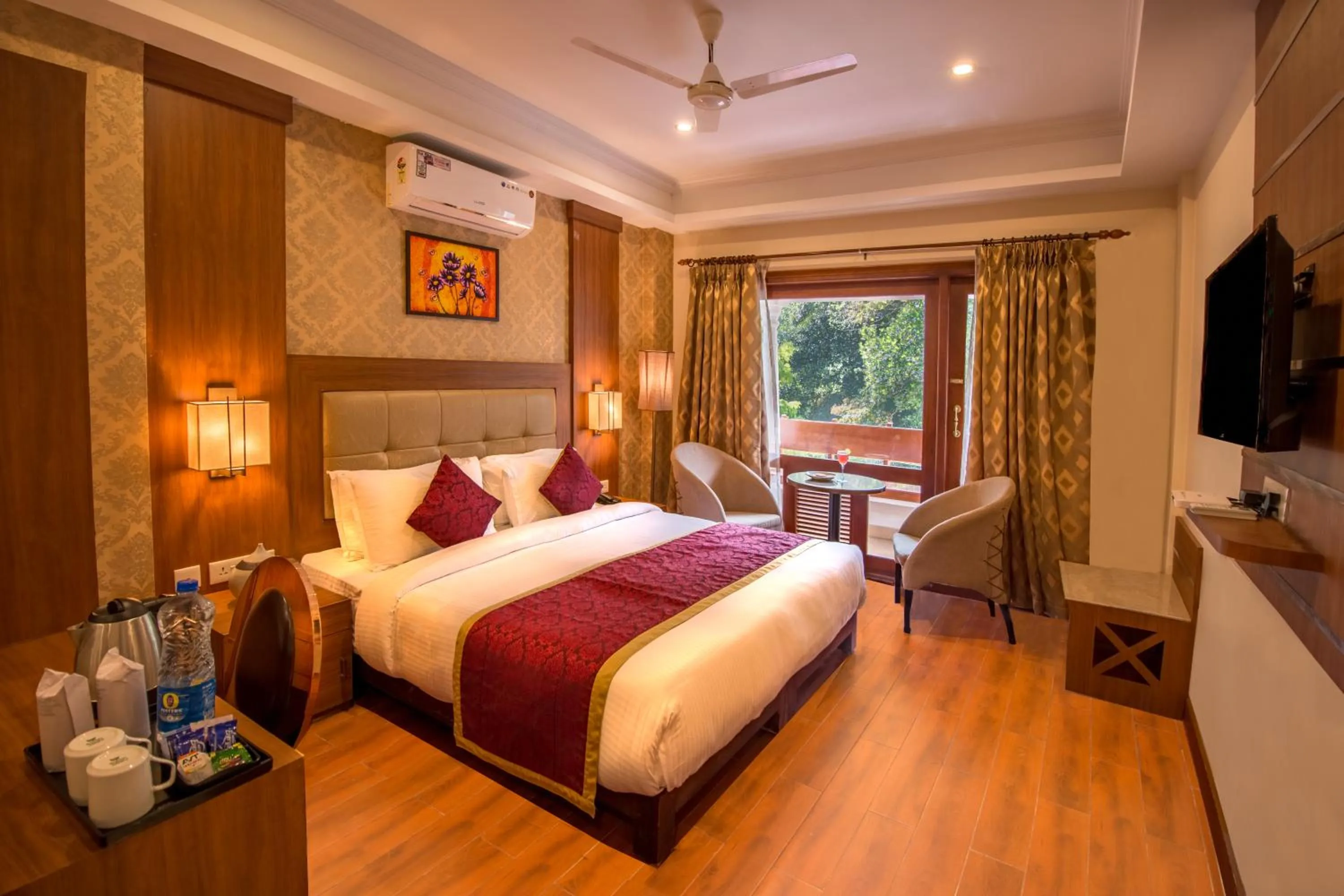 Crown Executive A/C - single occupancy in Crown Valley Thekkady