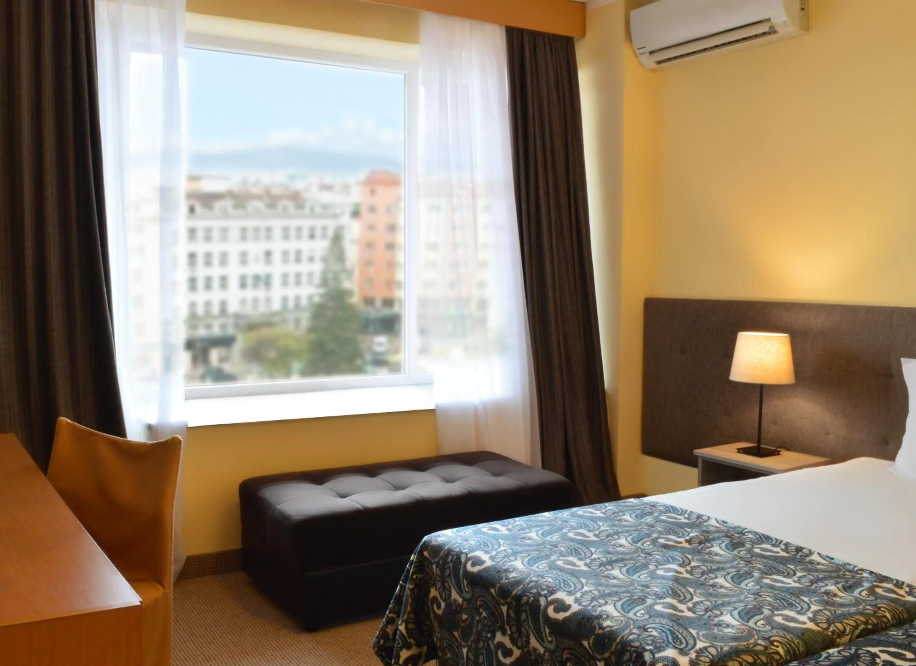 Economy Twin Room - Not Renovated in Rila Hotel Sofia
