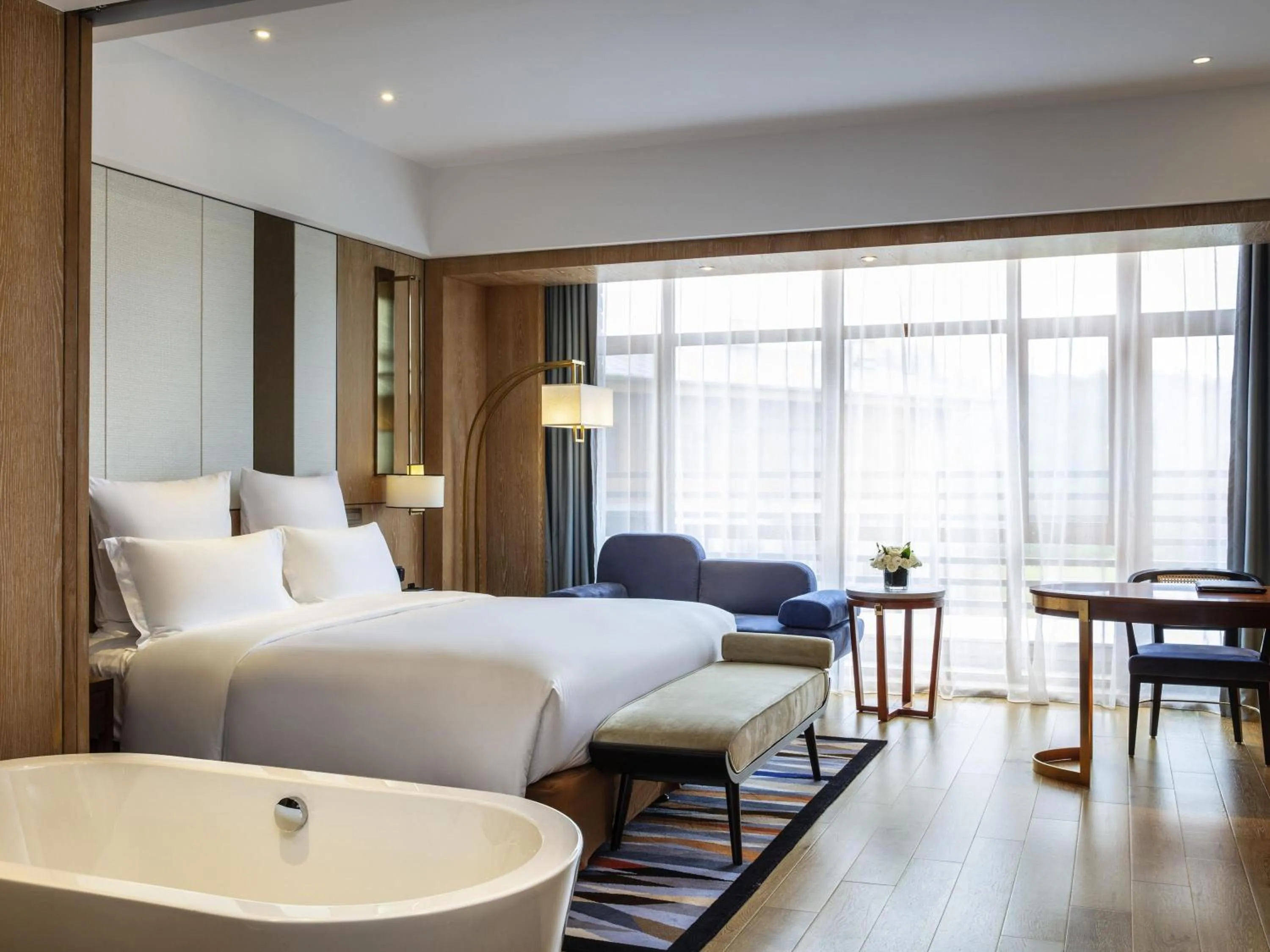 Superior Room, 1 King Size Bed, Forest View in Pullman Changbaishan Resort