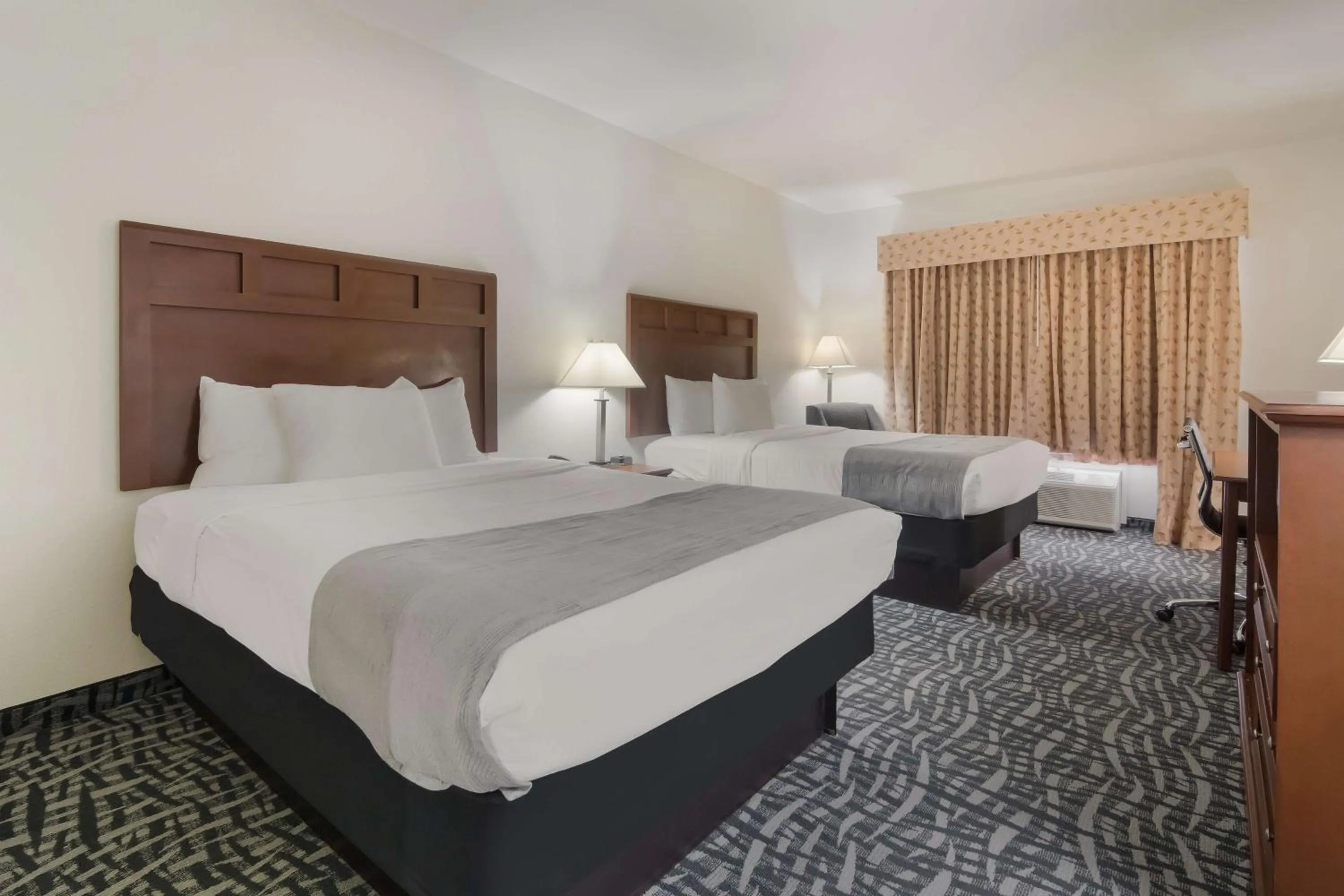 Queen Room with Two Queen Beds - Non-Smoking in Best Western Comanche Inn