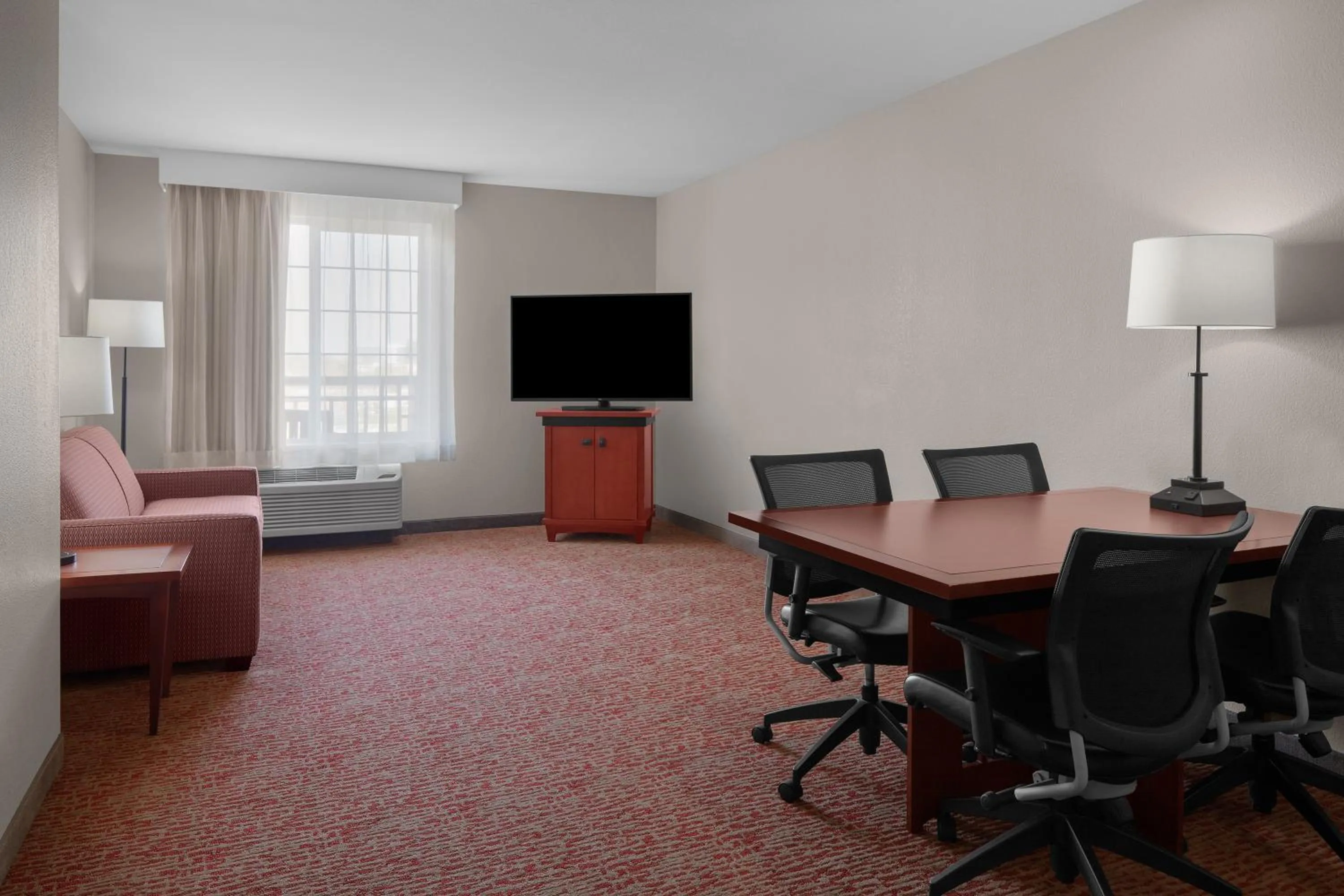 Grand Suite in Larkspur Landing Extended Stay Suites Sunnyvale